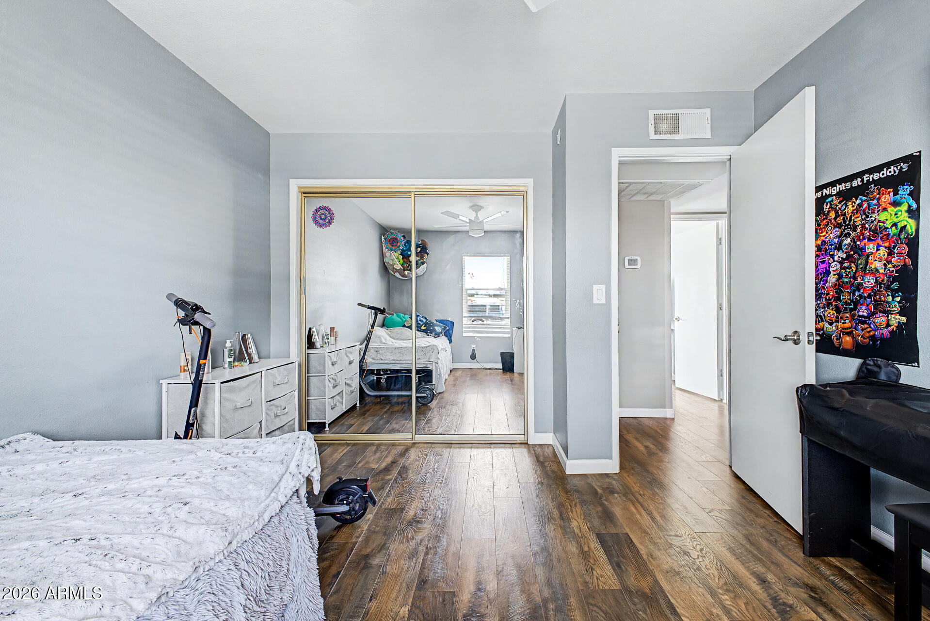 1421 W BENTRUP Street