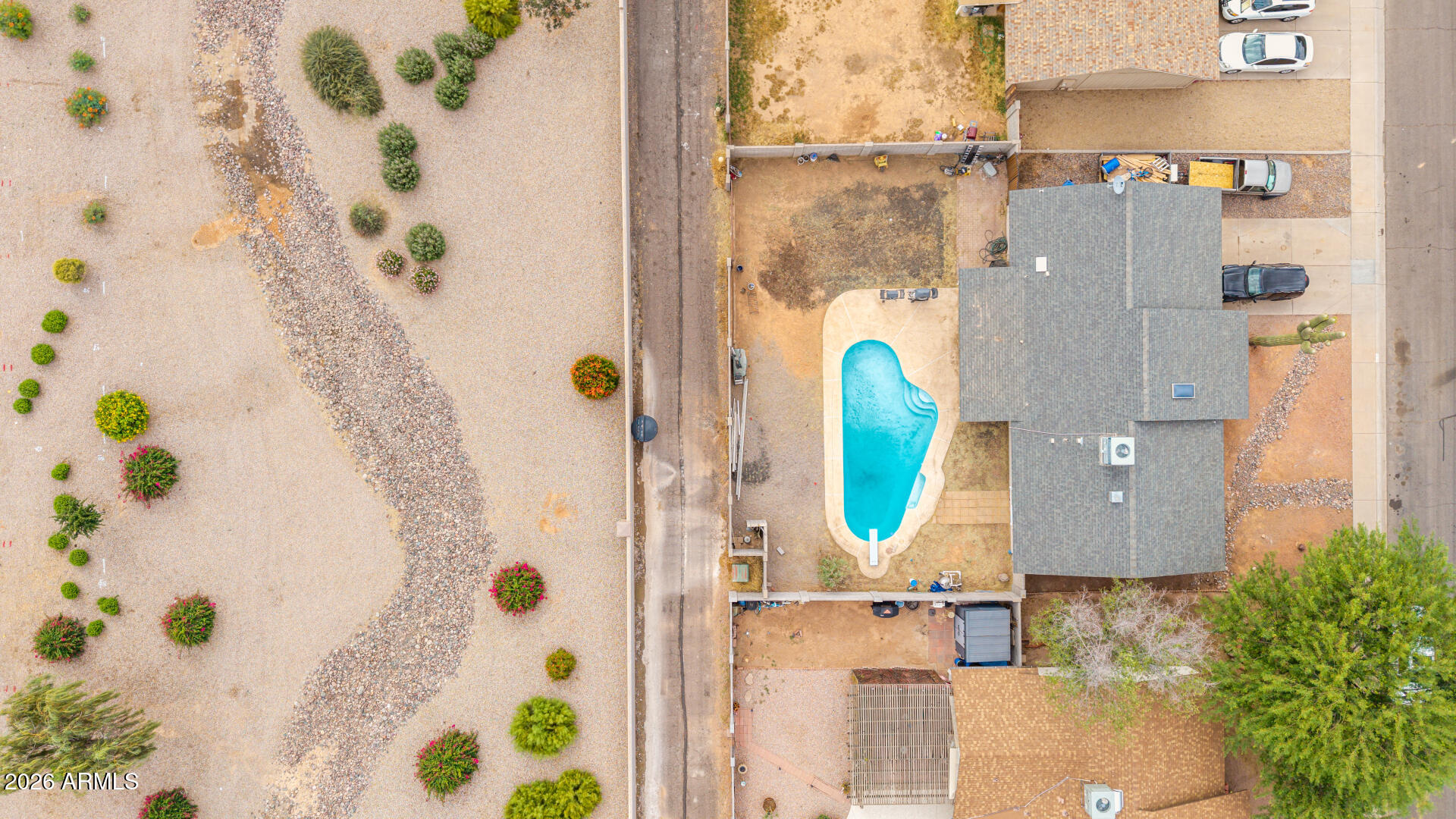 1421 W BENTRUP Street