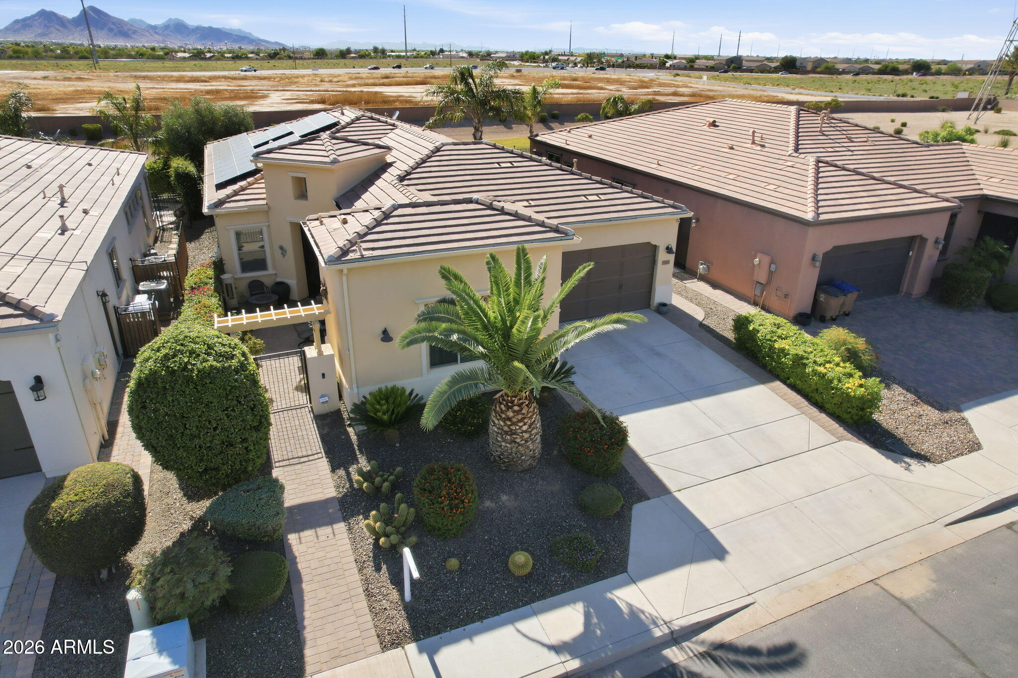 35818 N POMELO Trail