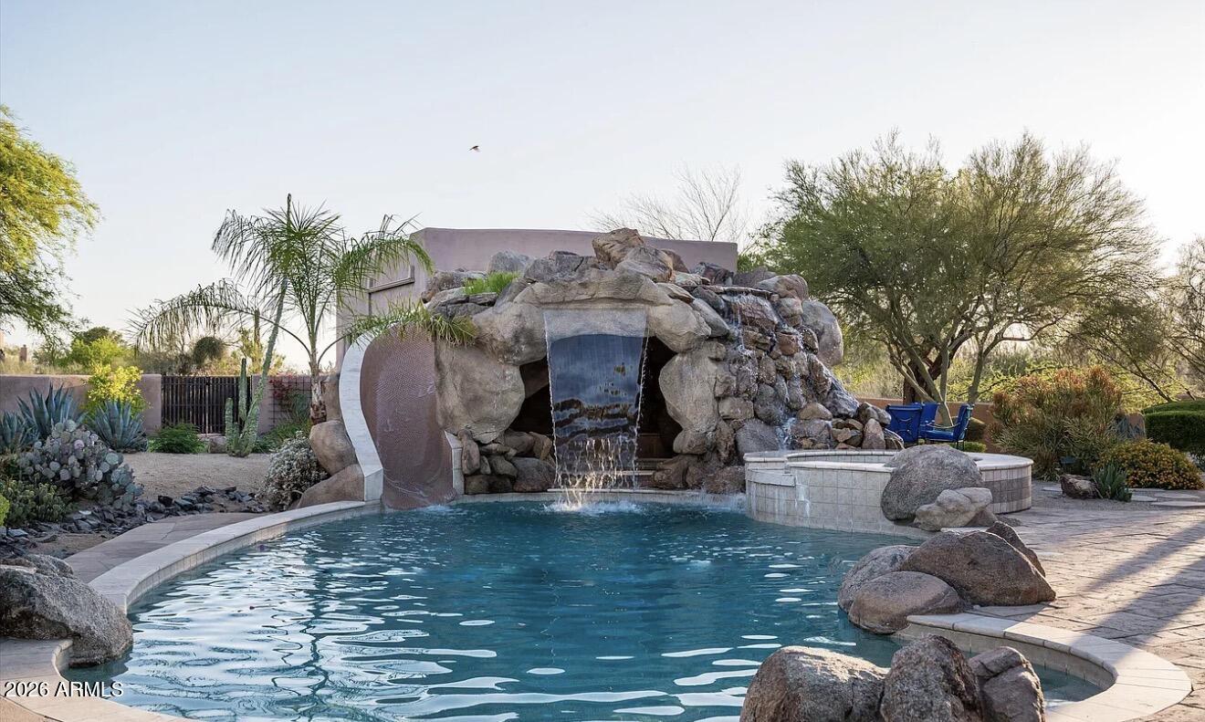 7025 E ASHLER HILLS Drive