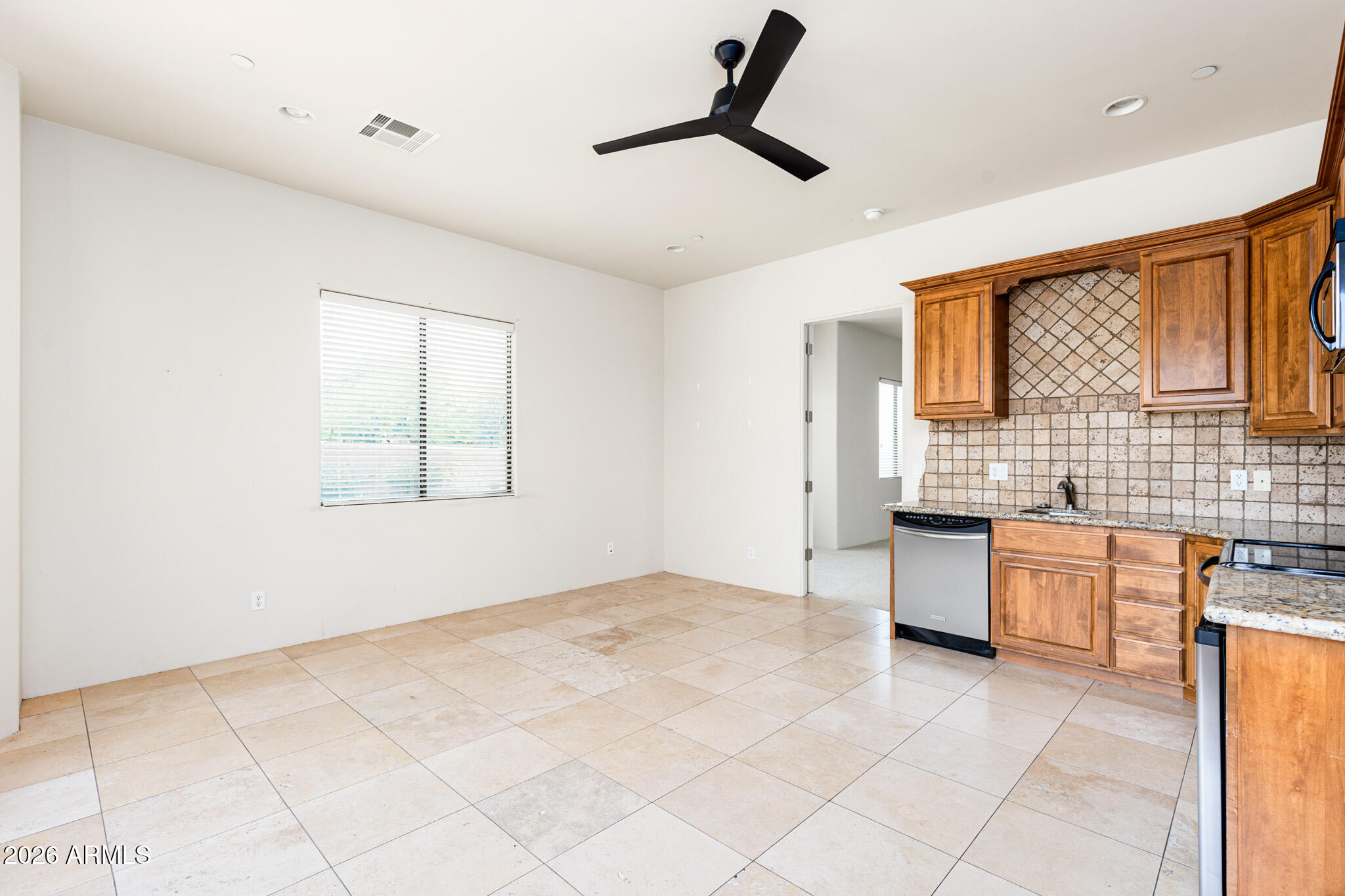 7025 E ASHLER HILLS Drive