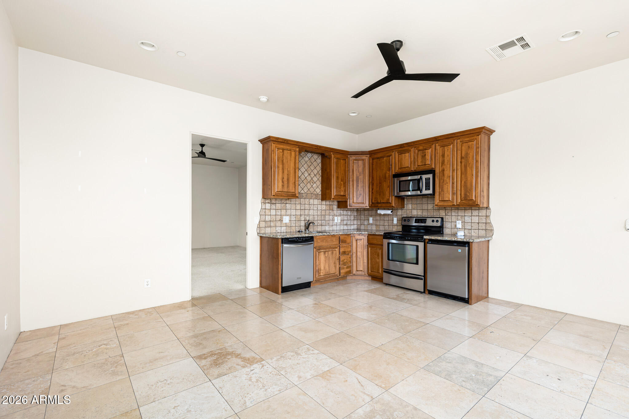 7025 E ASHLER HILLS Drive