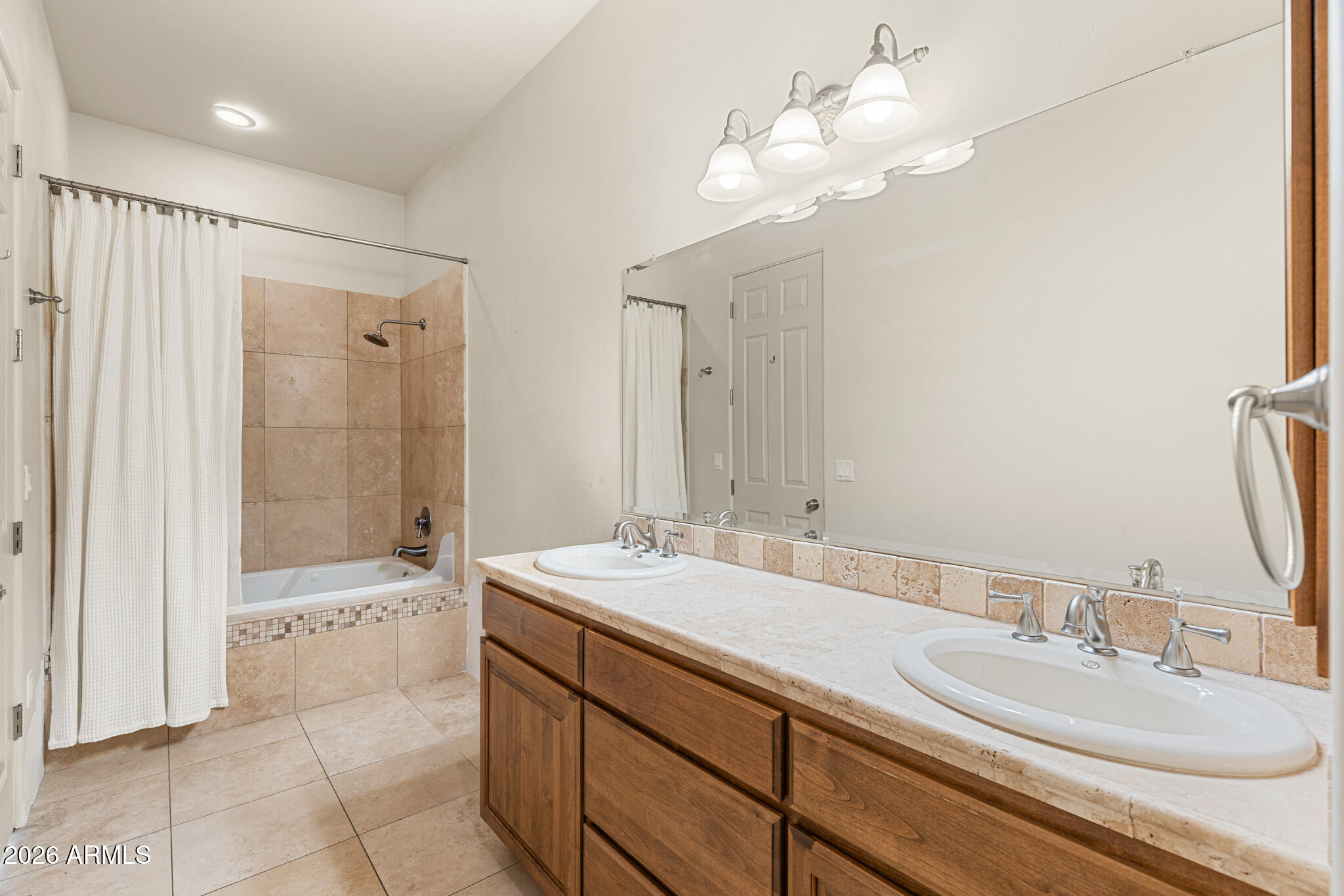 7025 E ASHLER HILLS Drive