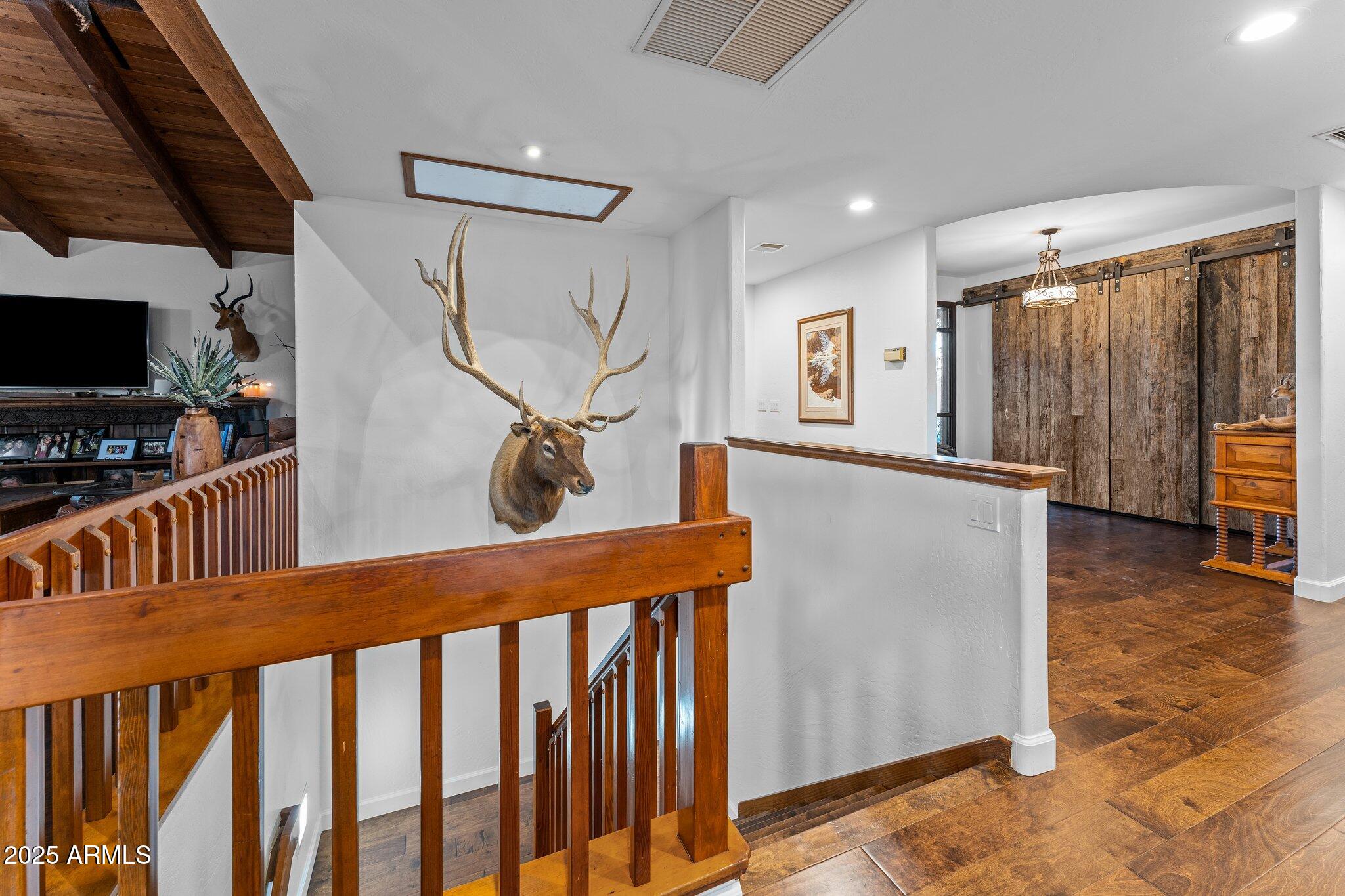 2601 E MESQUITE Street