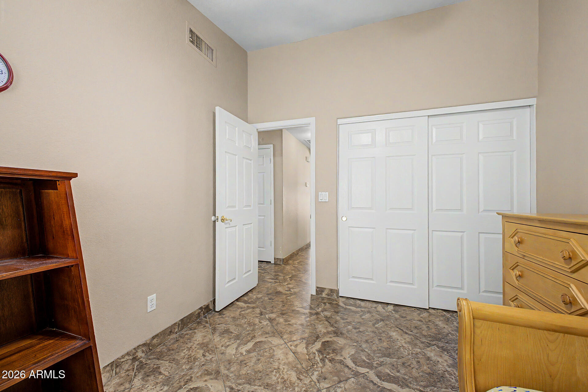 15817 S 28TH Place