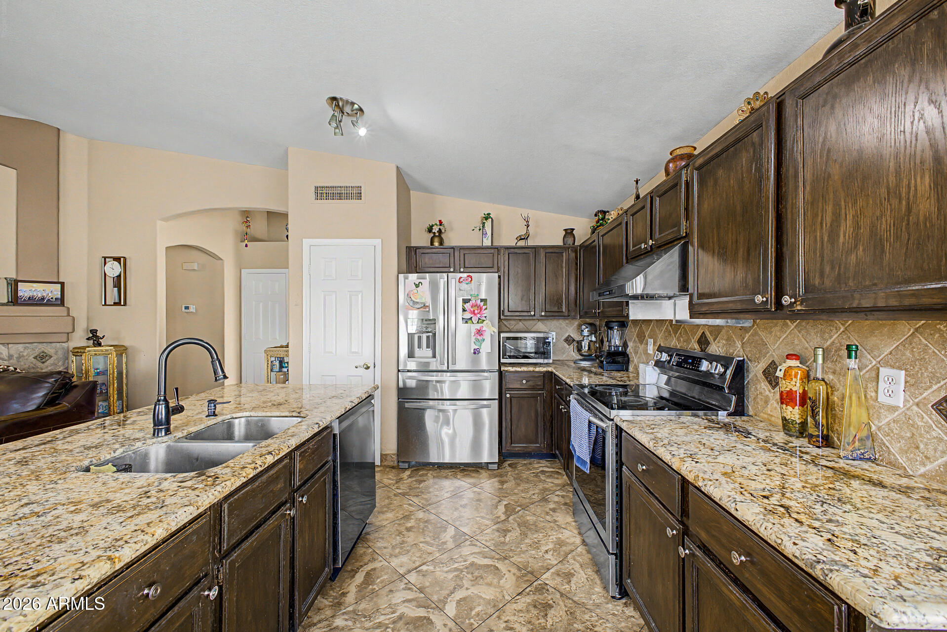 15817 S 28TH Place