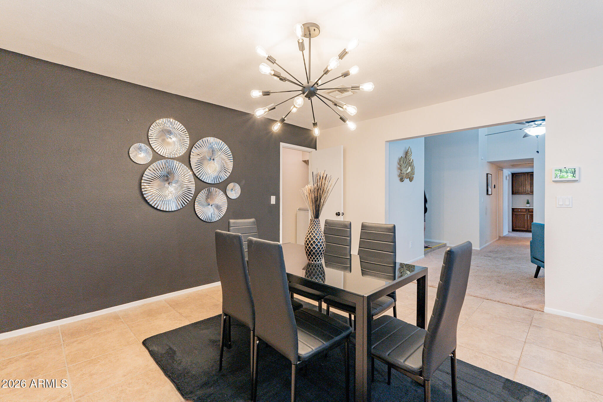 3911 W DESERT COVE Avenue