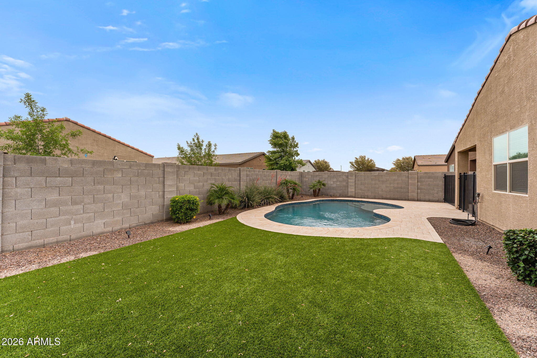 4144 E SIDESADDLE Road