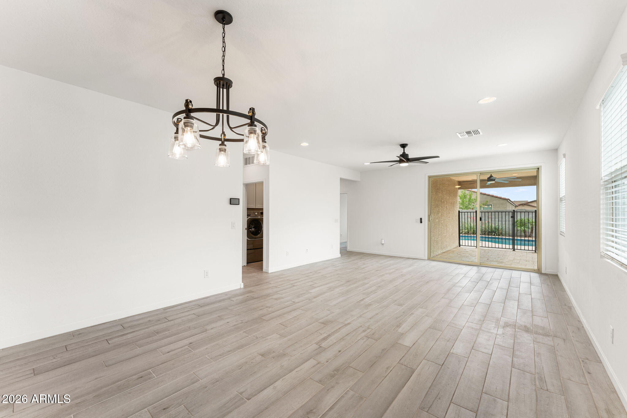 4144 E SIDESADDLE Road
