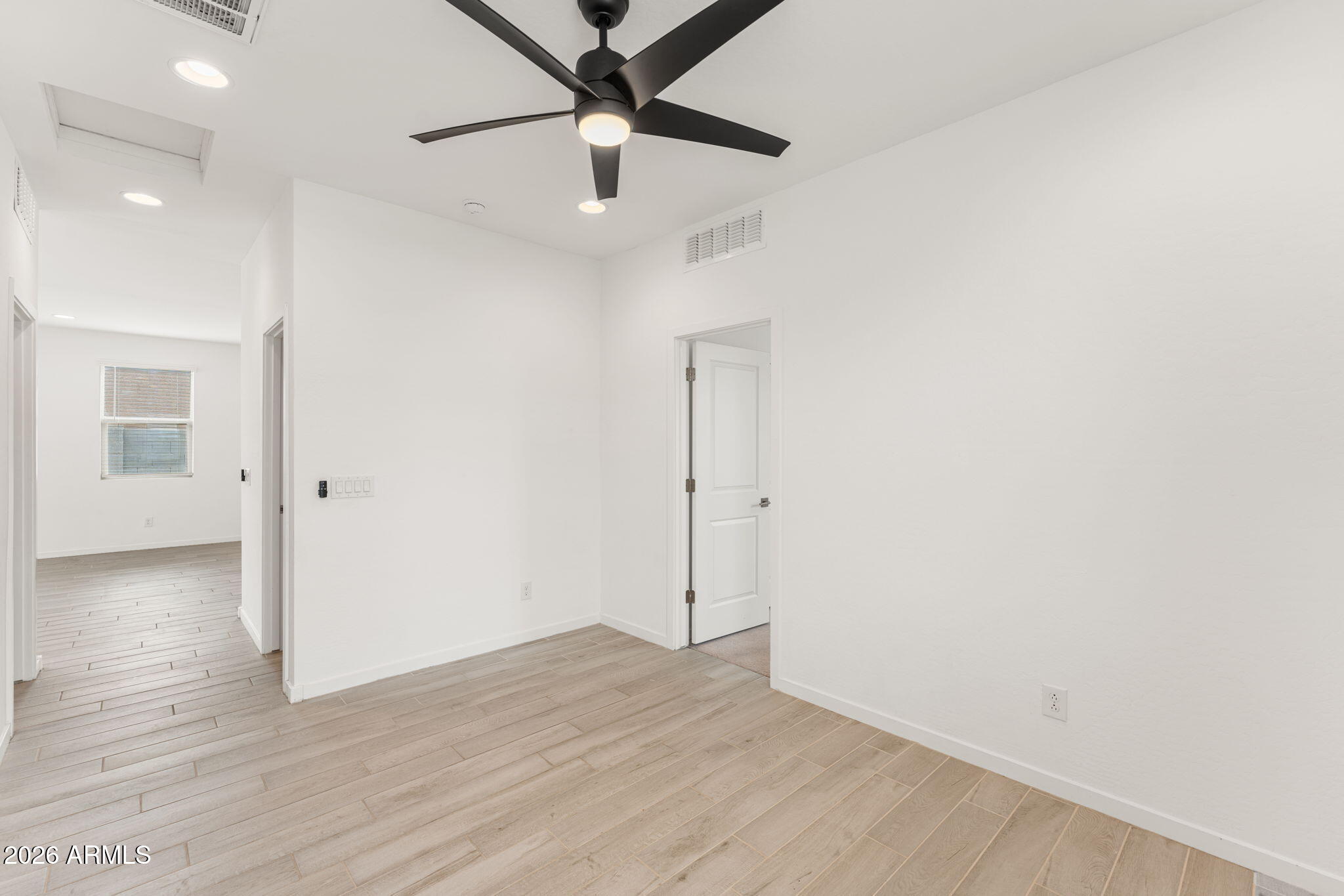 4144 E SIDESADDLE Road