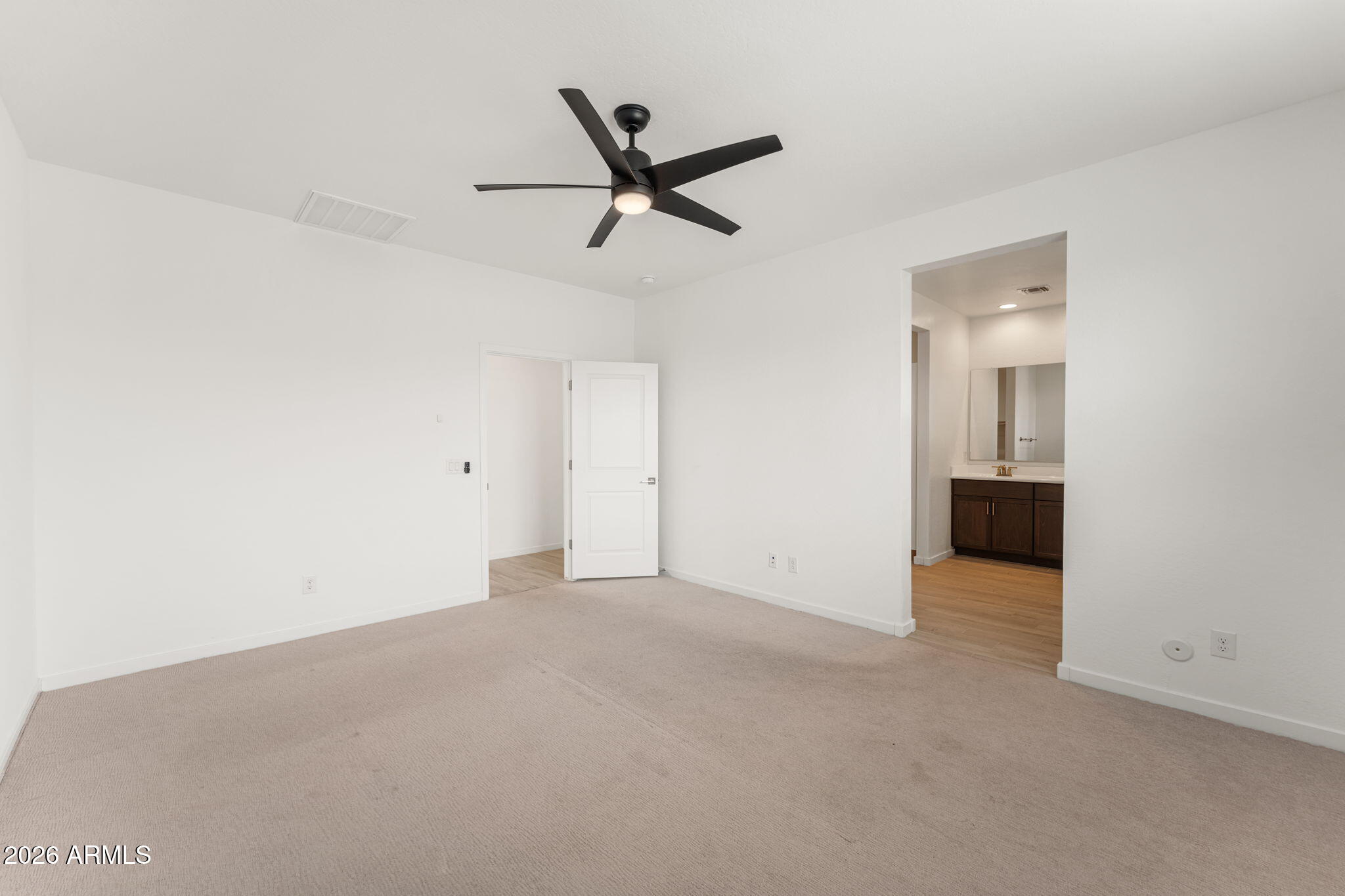 4144 E SIDESADDLE Road