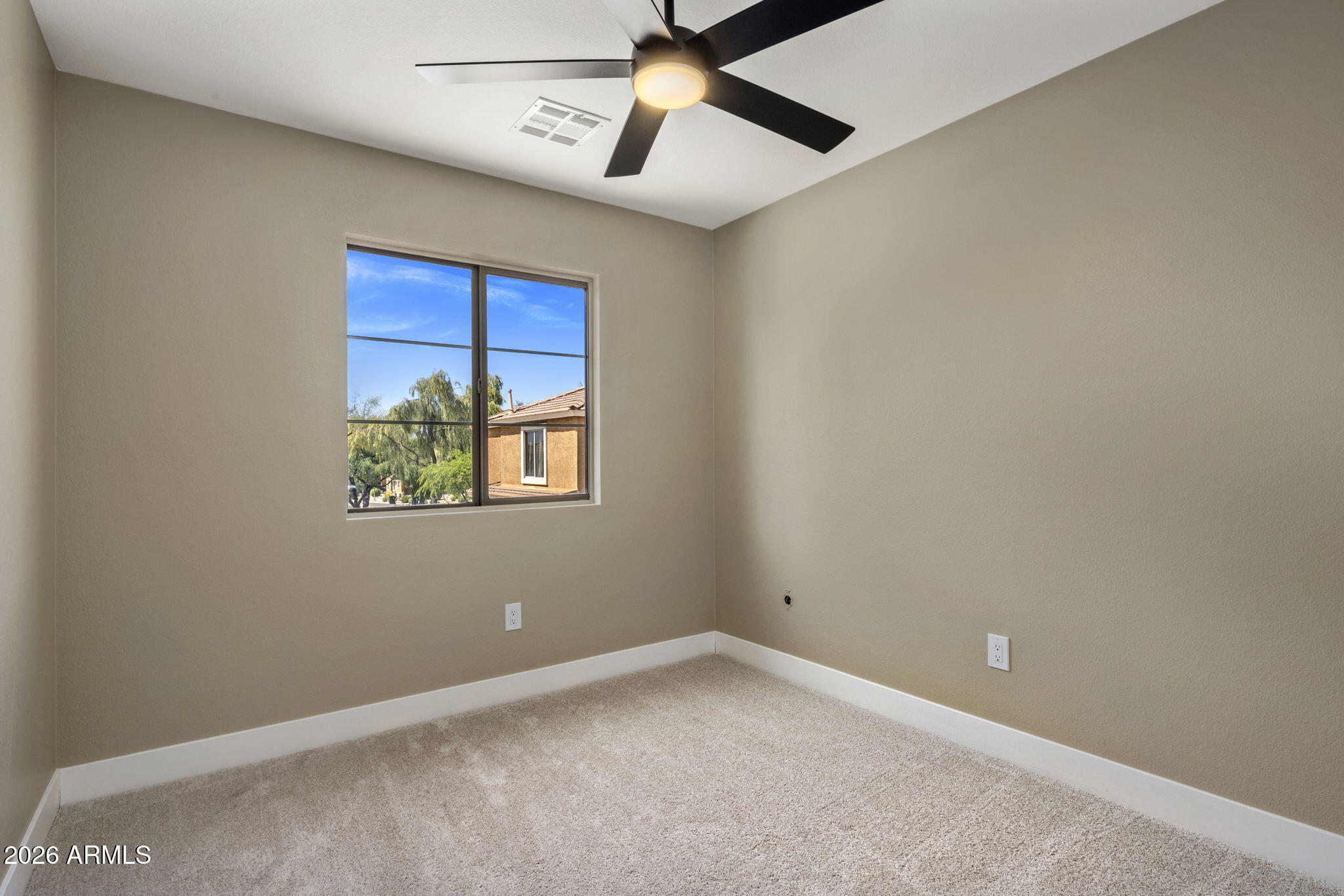 4052 E ABRAHAM Lane