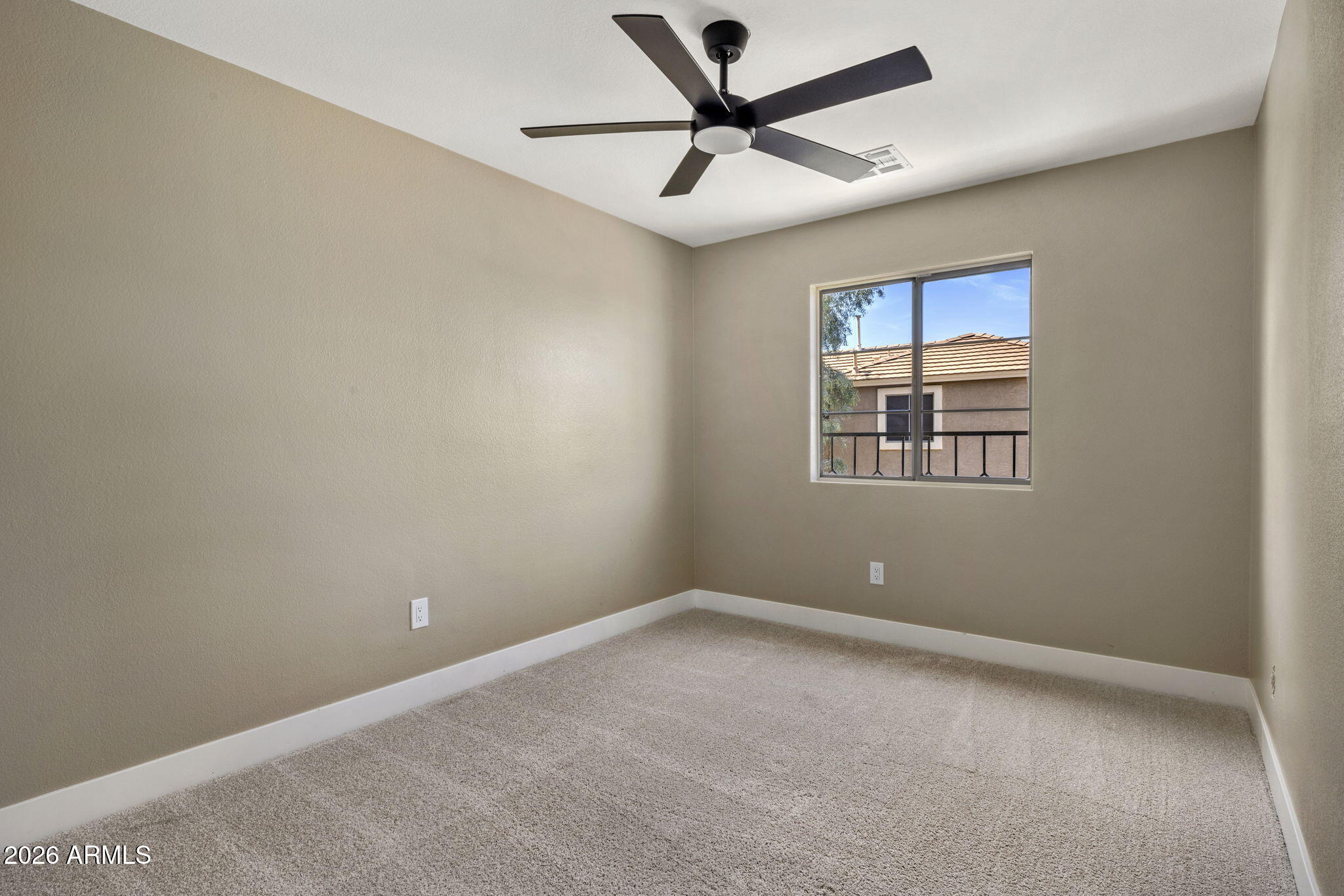 4052 E ABRAHAM Lane