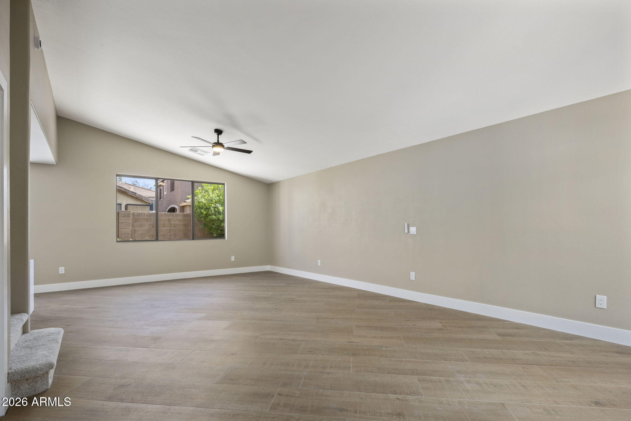 4052 E ABRAHAM Lane