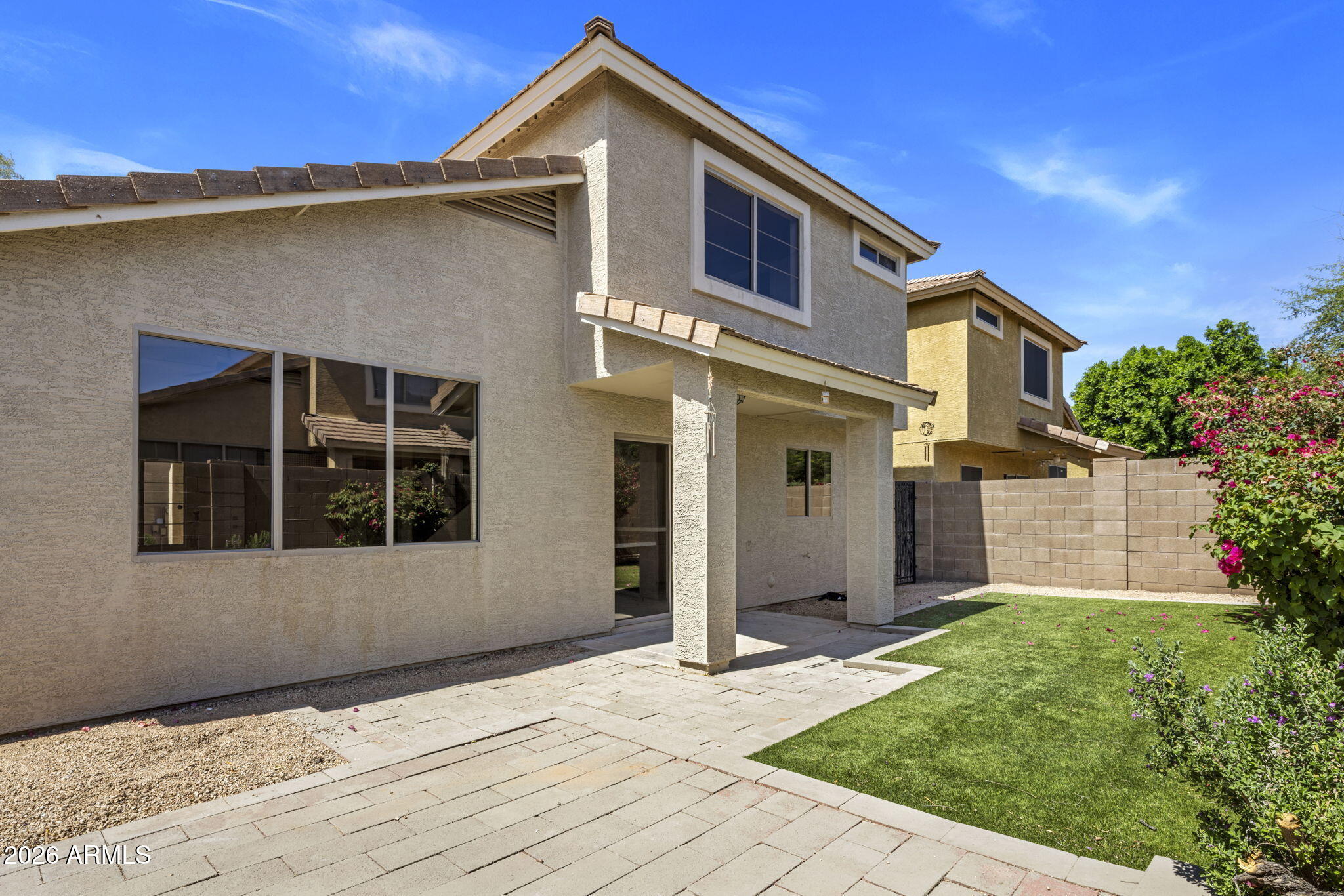 4052 E ABRAHAM Lane