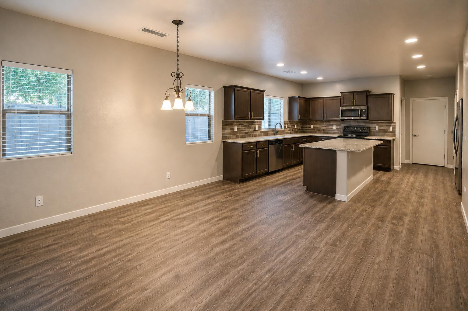 2341 N 83rd Drive