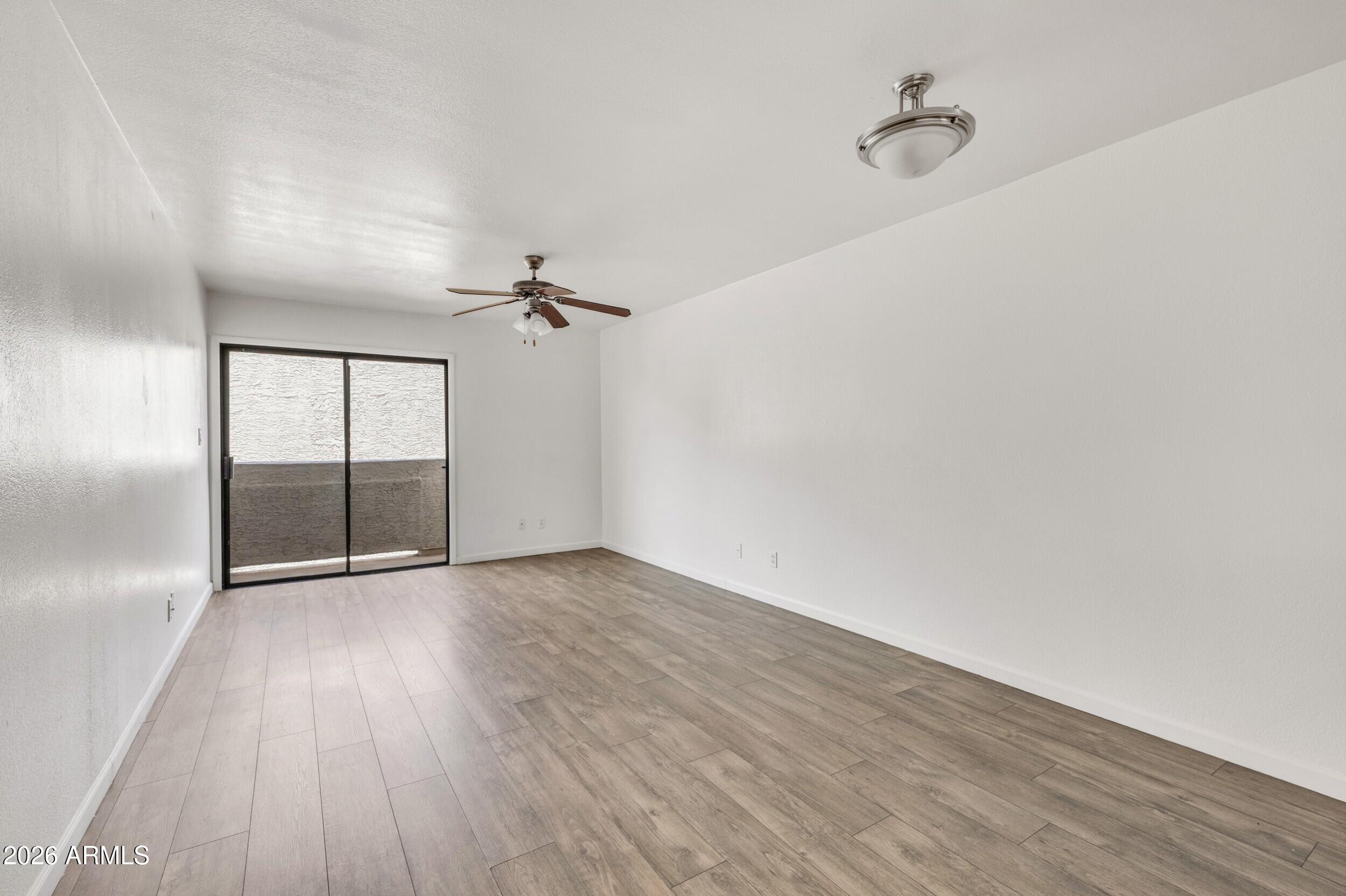 985 N GRANITE REEF Road 134