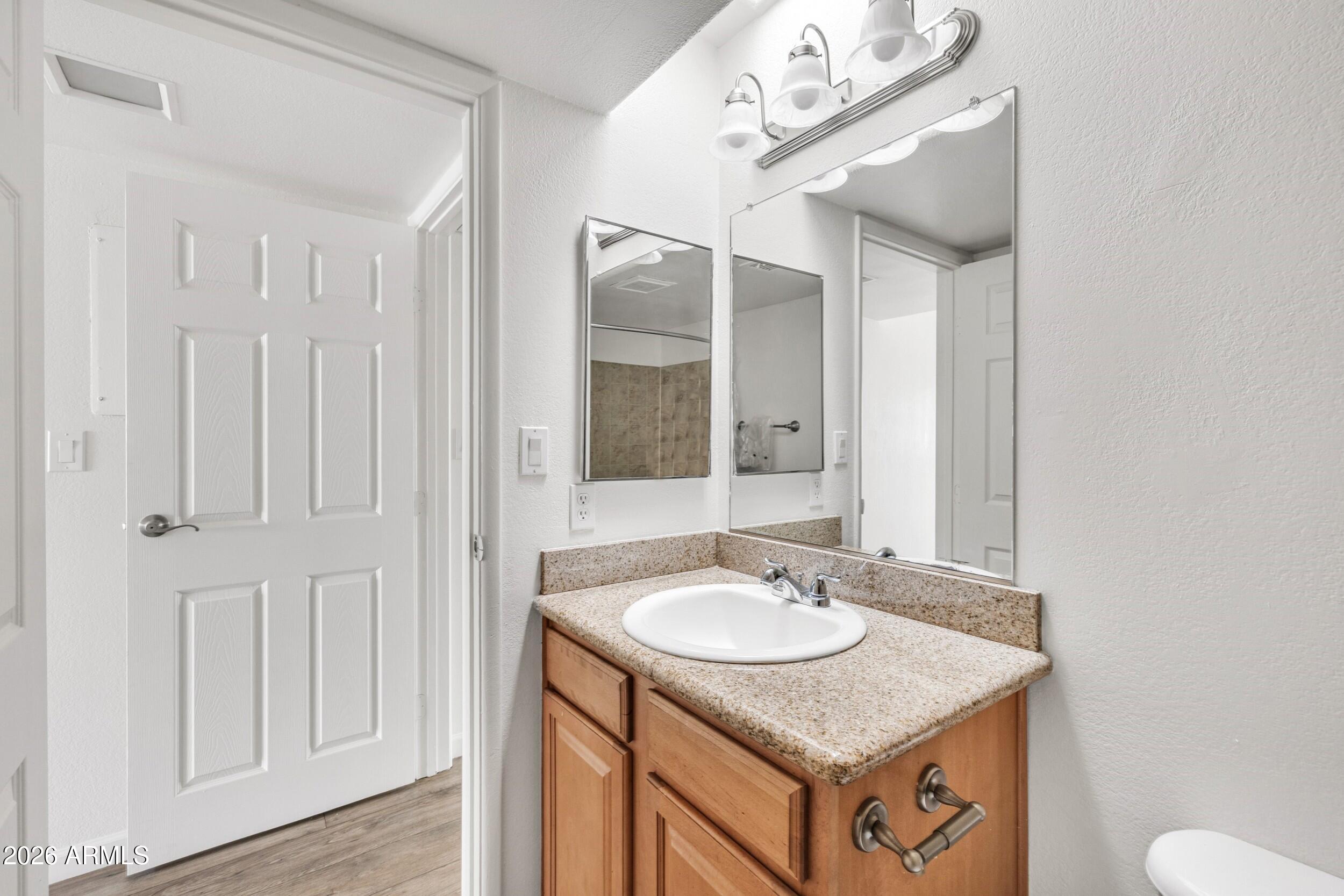 985 N GRANITE REEF Road 134