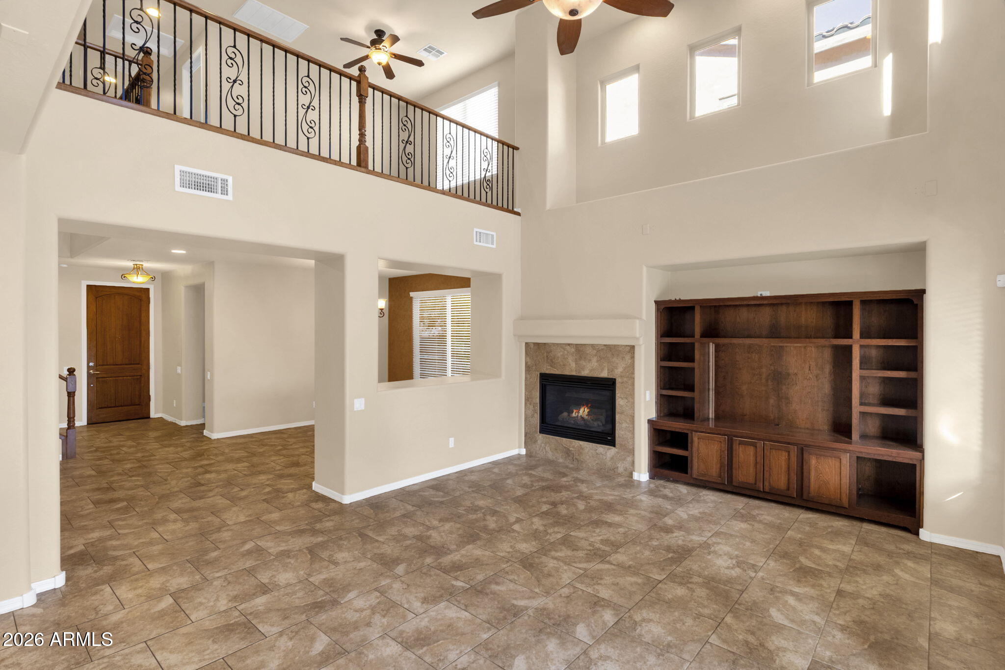 3927 E Waller Lane