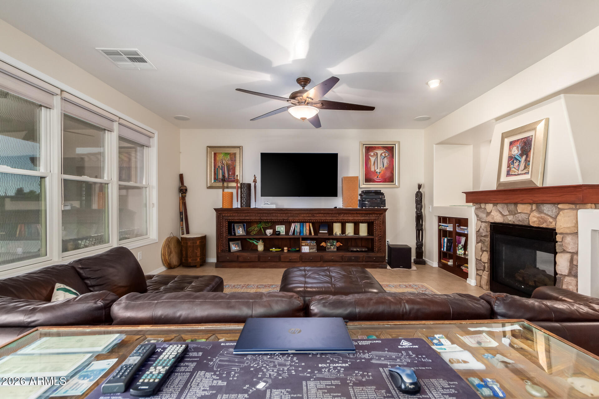 2075 E HONEYSUCKLE Place