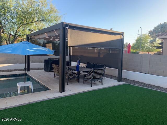 2075 E HONEYSUCKLE Place