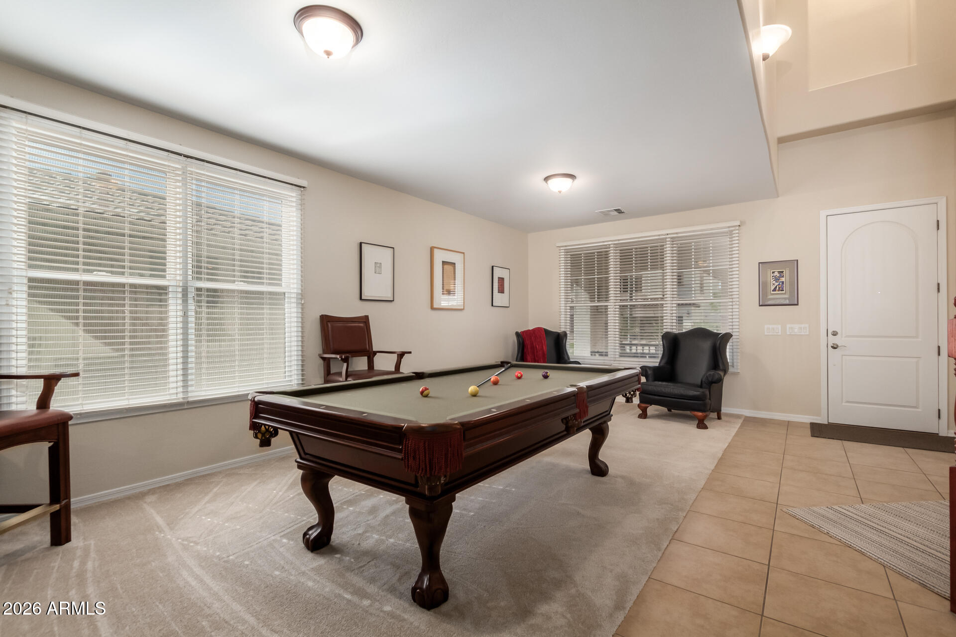 2075 E HONEYSUCKLE Place