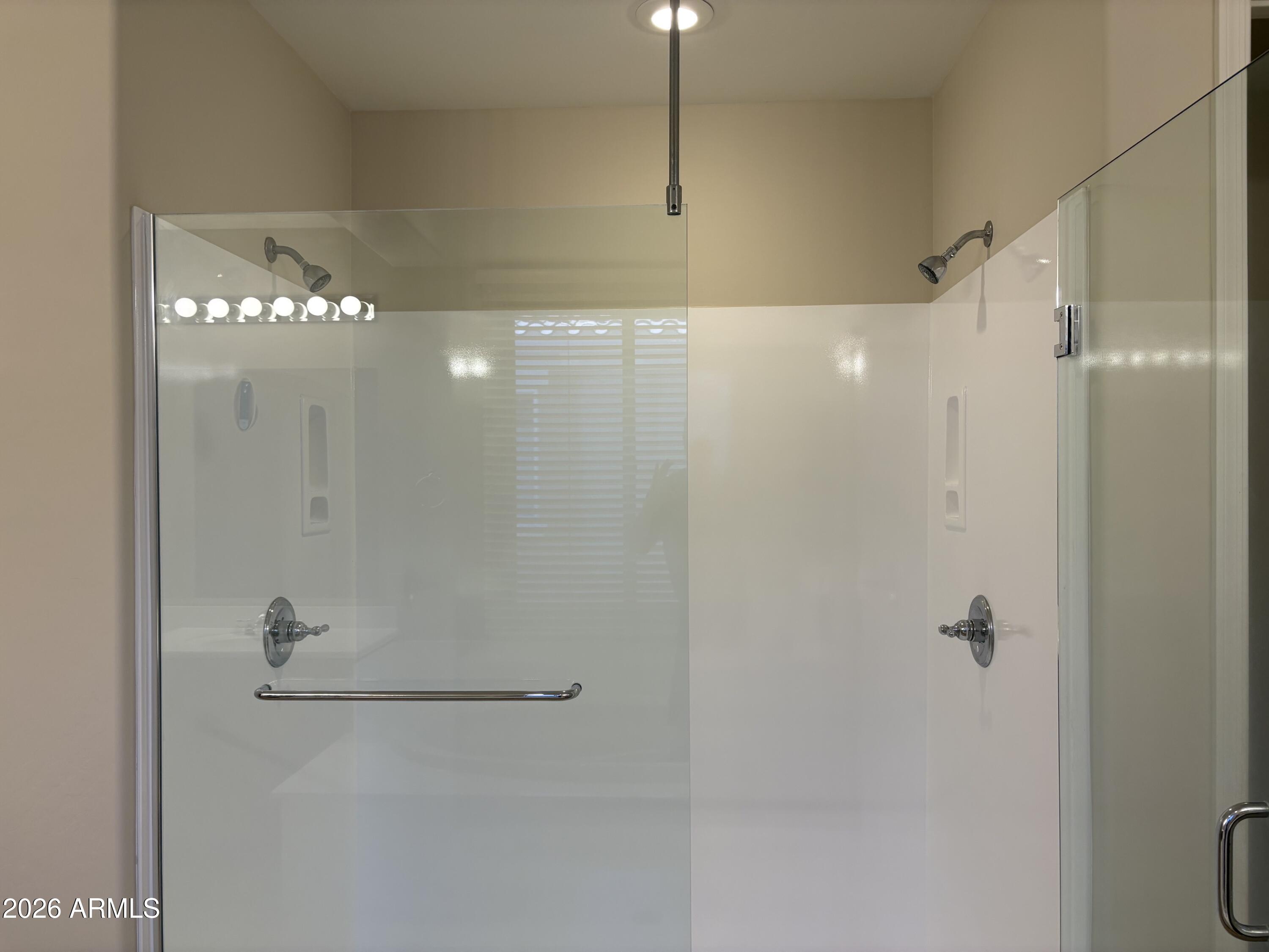 2075 E HONEYSUCKLE Place