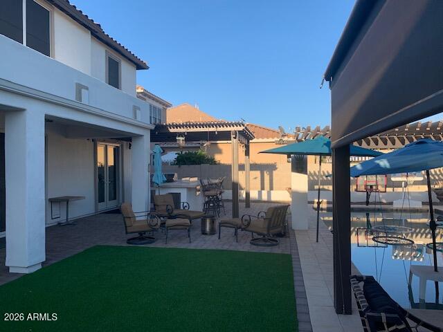 2075 E HONEYSUCKLE Place