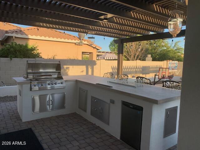 2075 E HONEYSUCKLE Place