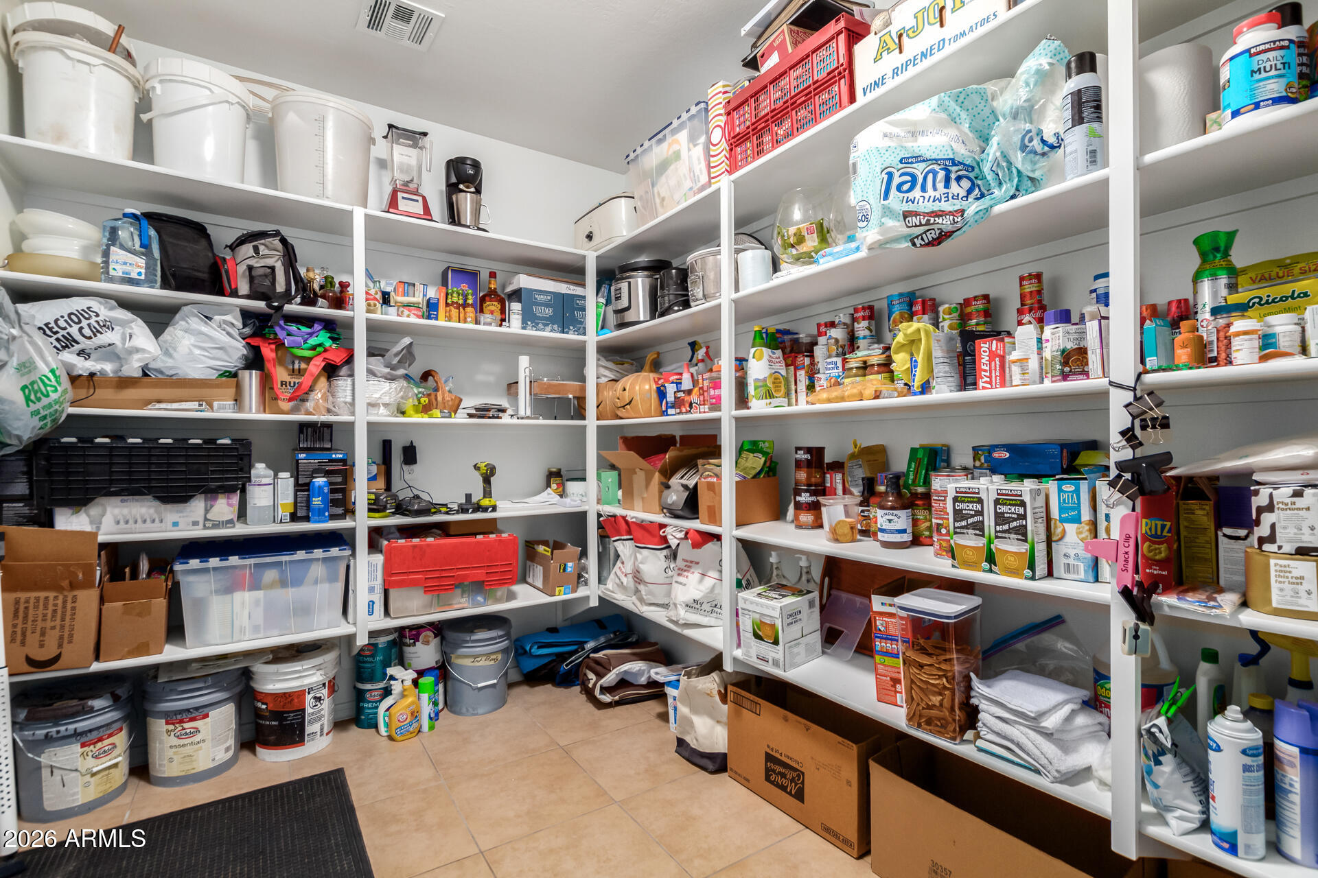 2075 E HONEYSUCKLE Place