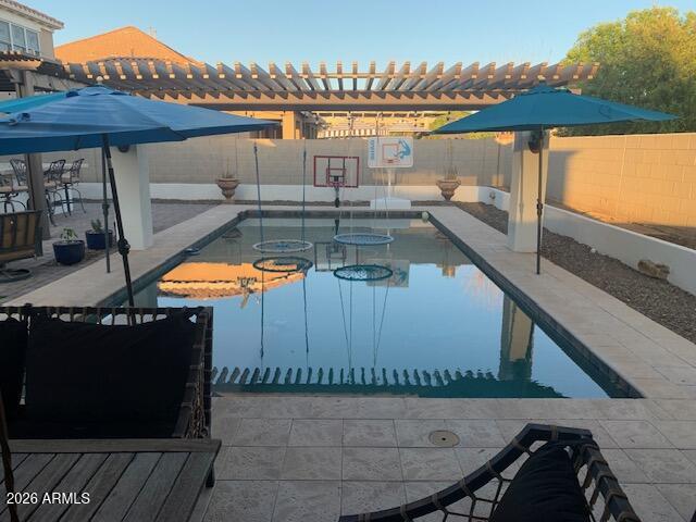 2075 E HONEYSUCKLE Place