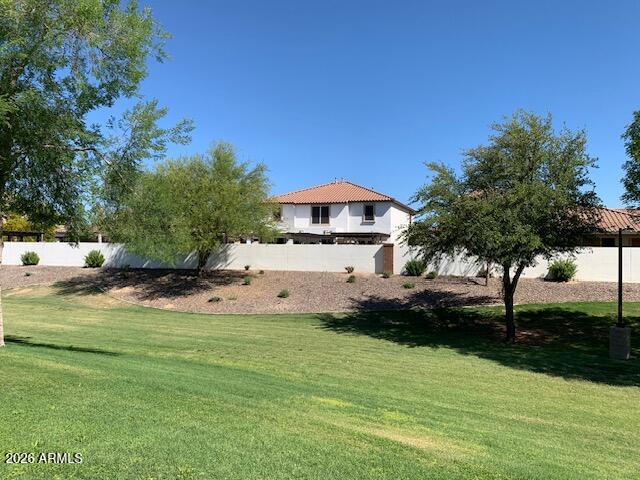 2075 E HONEYSUCKLE Place