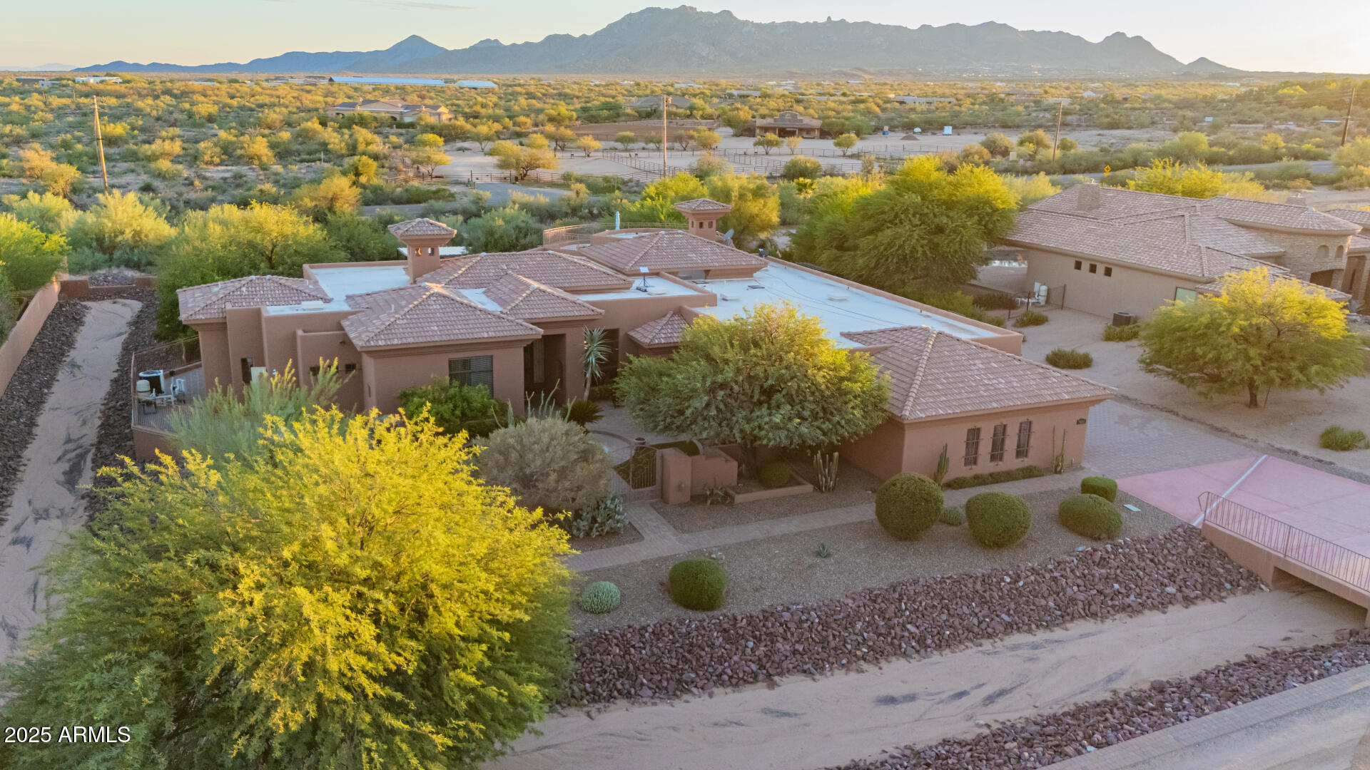 14521 E DESERT VISTA Trail
