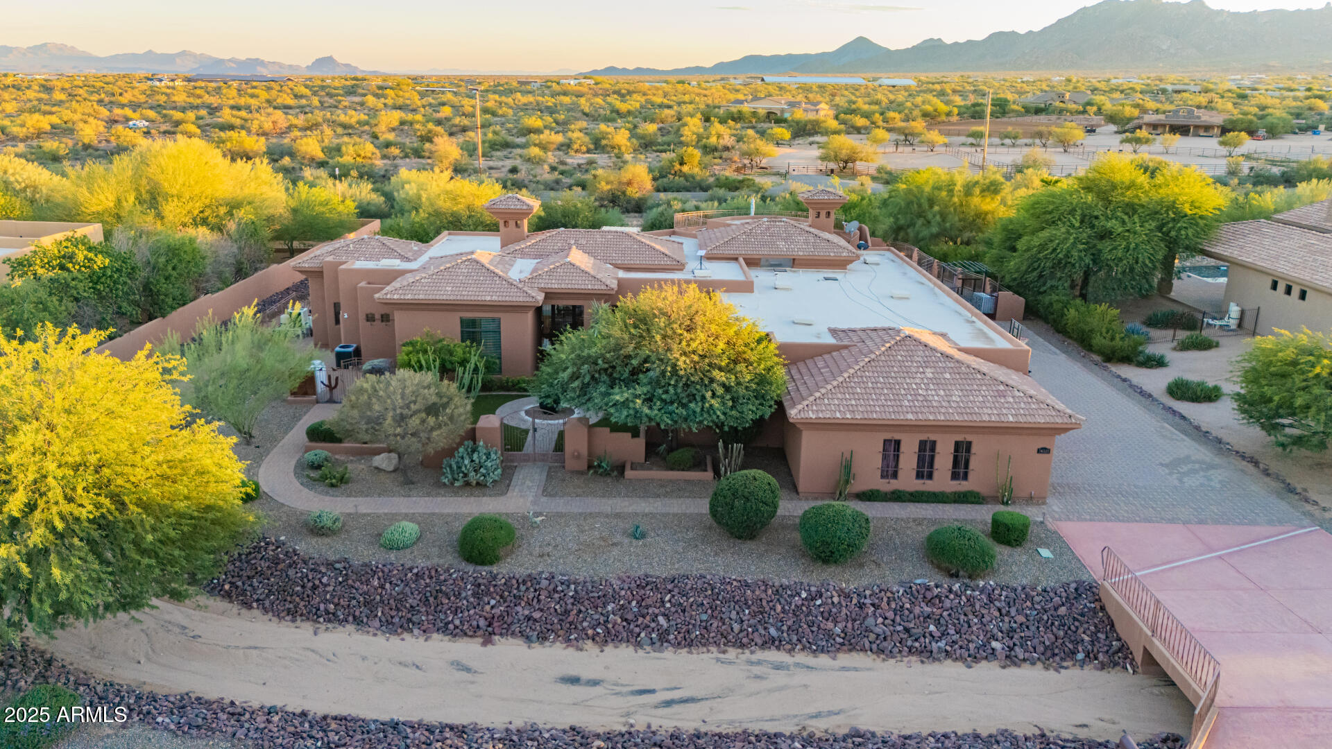 14521 E DESERT VISTA Trail
