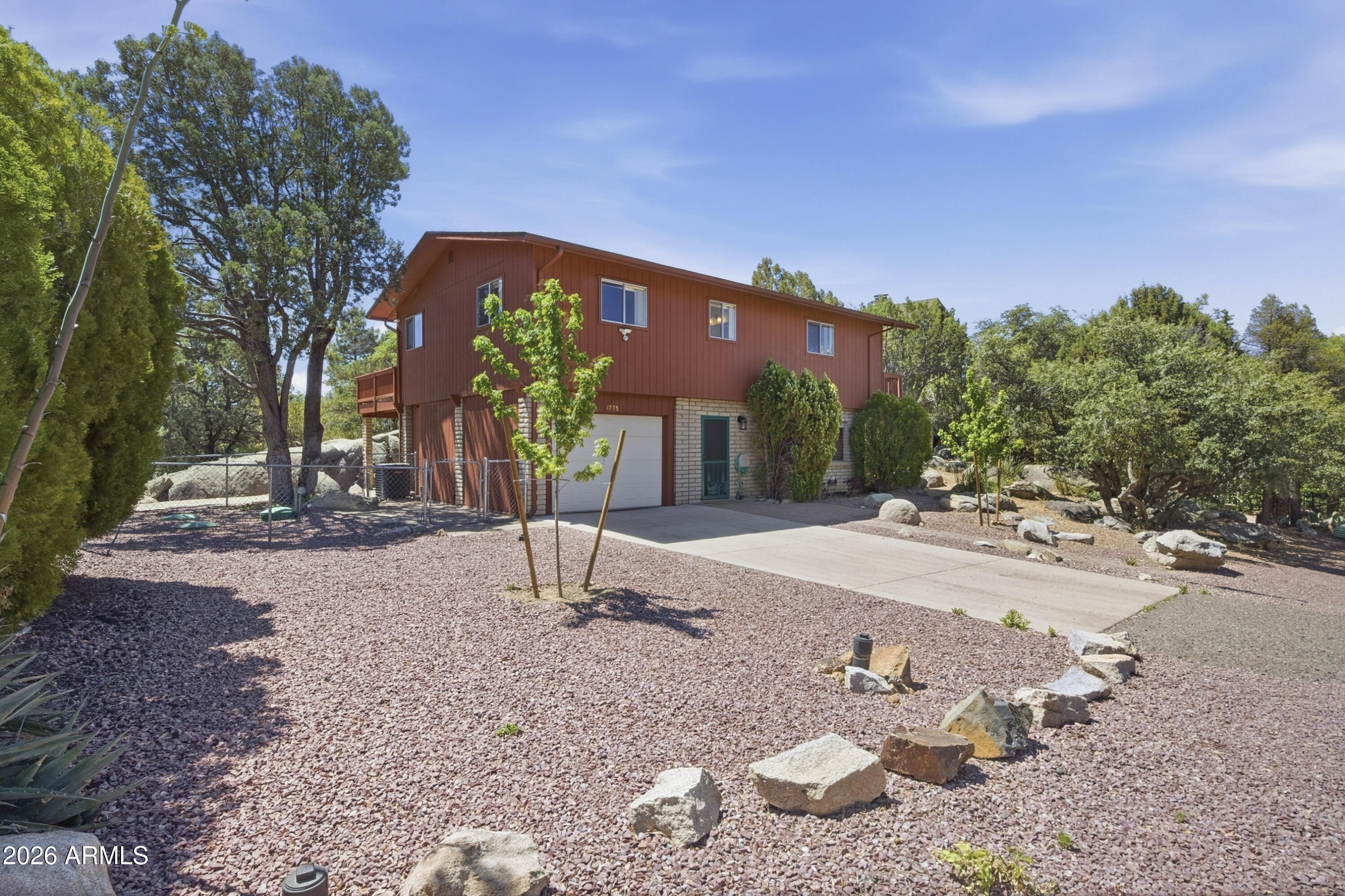 1775 N Grand View Road