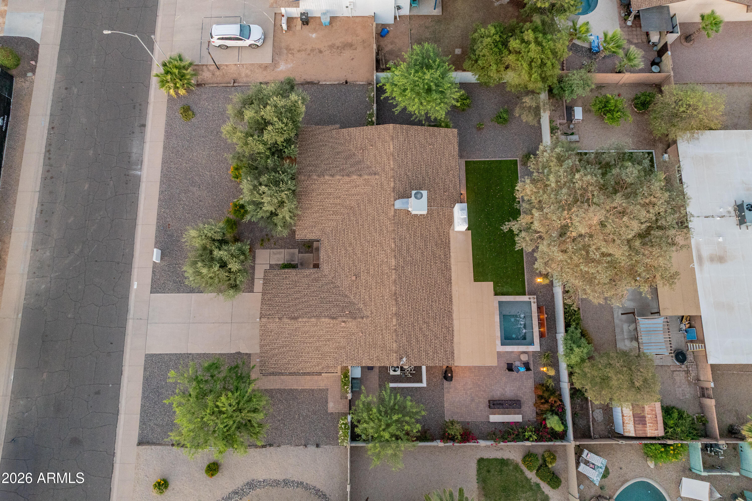5219 E WINCHCOMB Drive