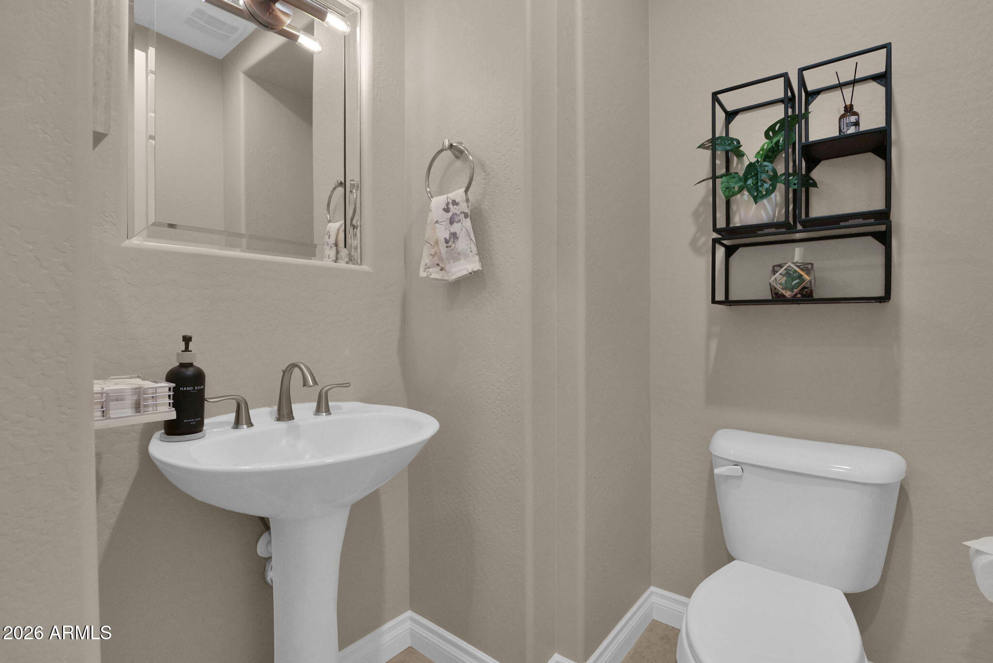 1726 E AMARANTH Trail