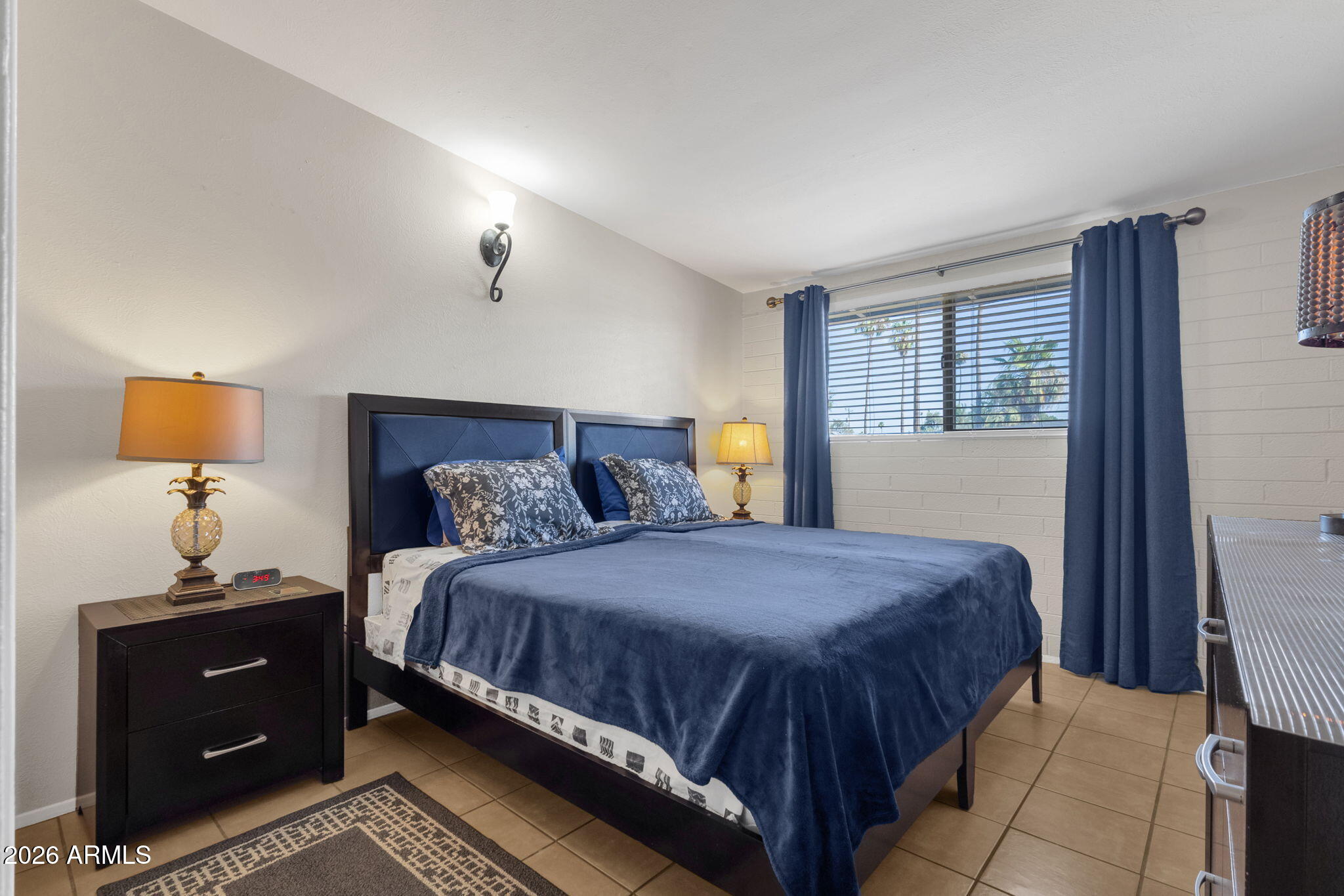 3202 N 67TH Place