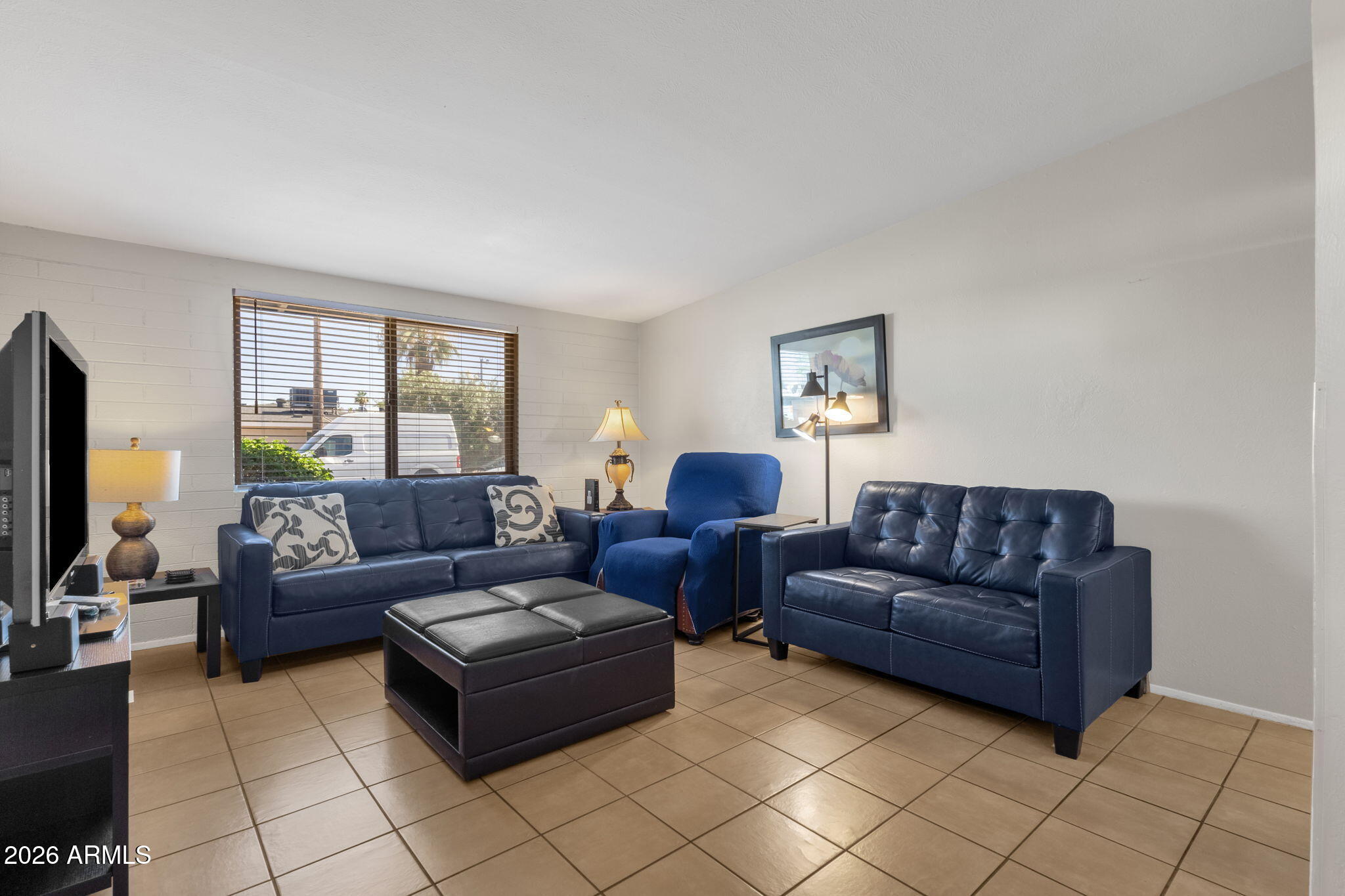3202 N 67TH Place