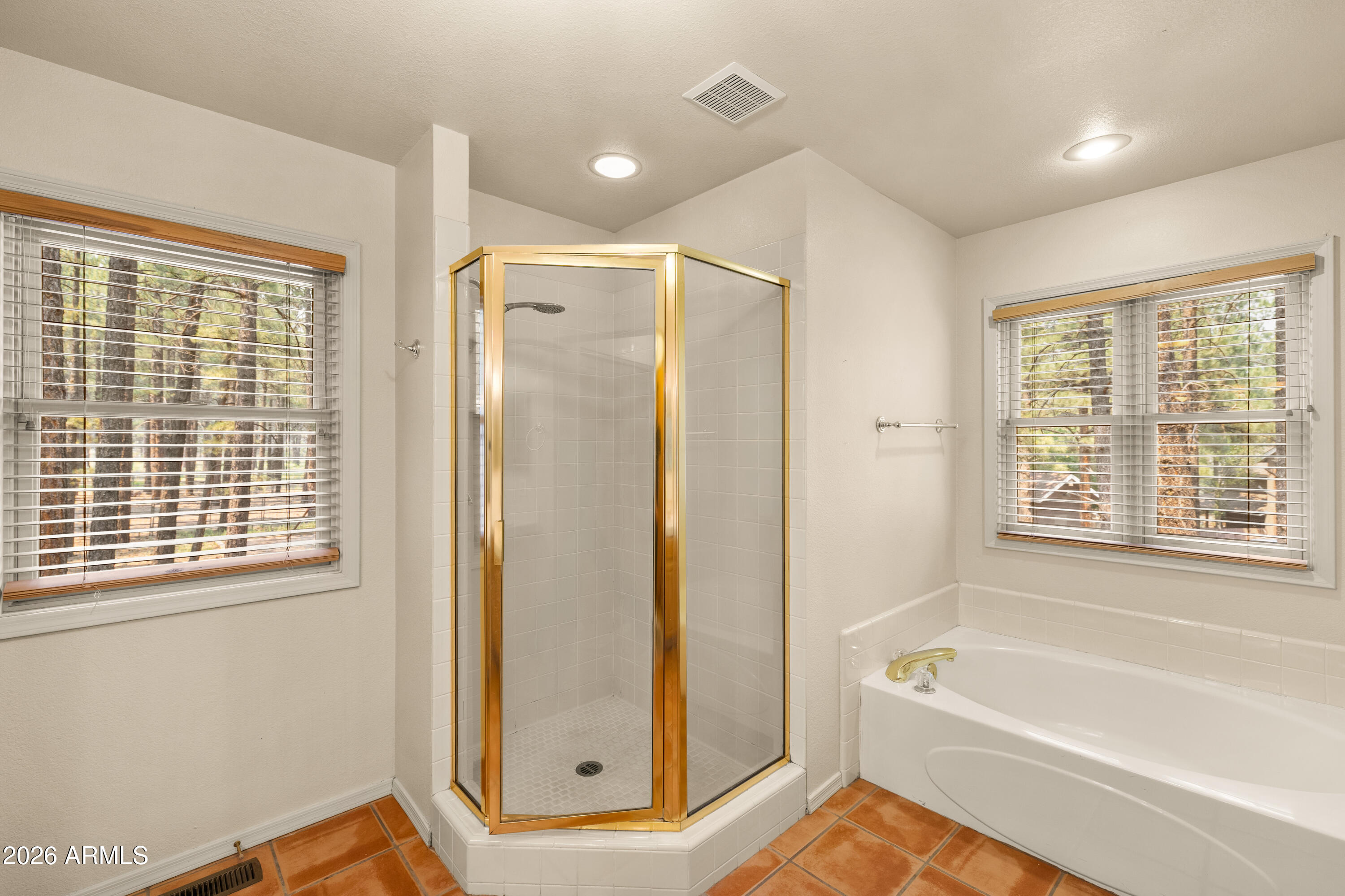 2950 W KILTIE Lane