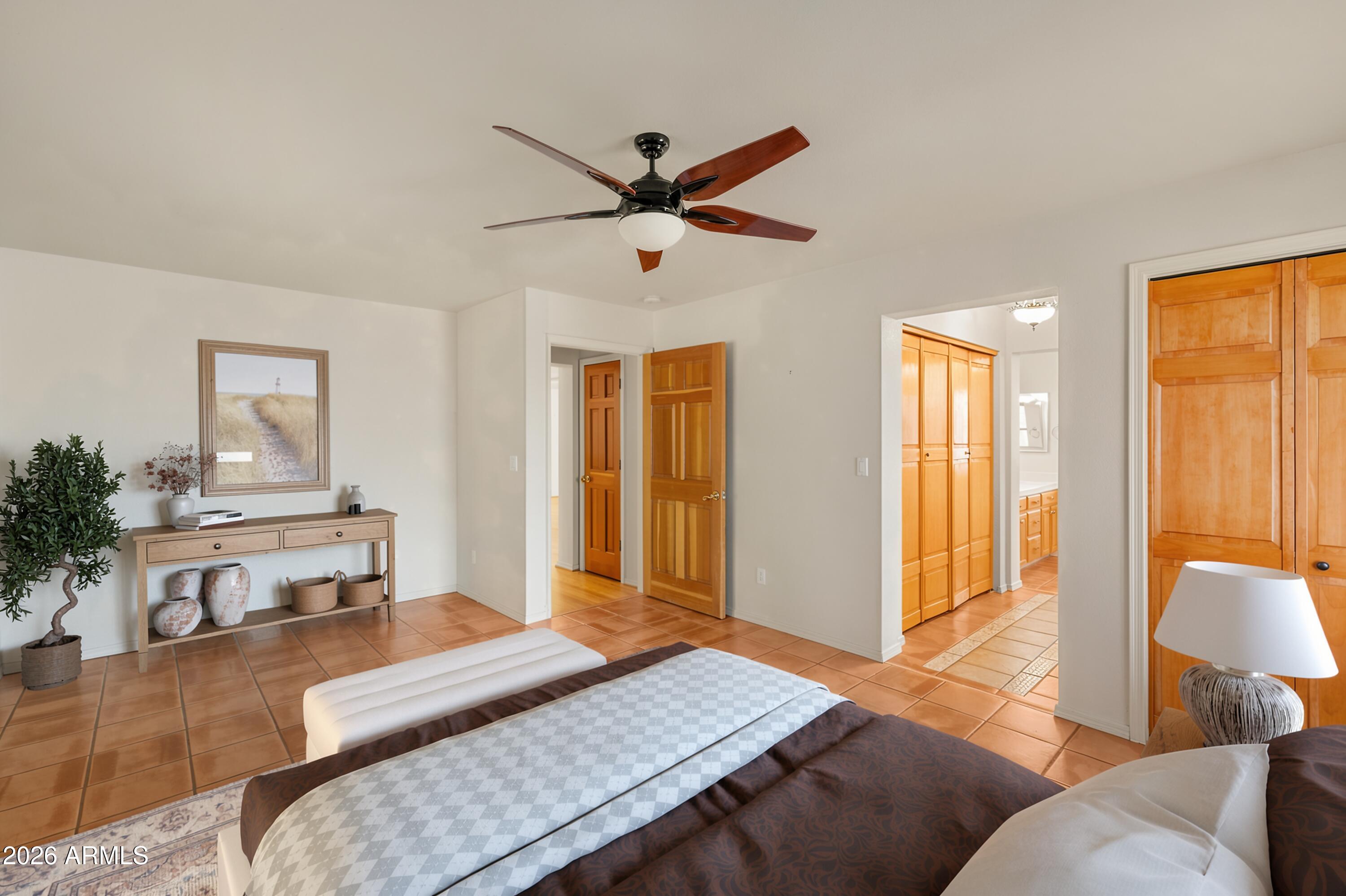 2950 W KILTIE Lane