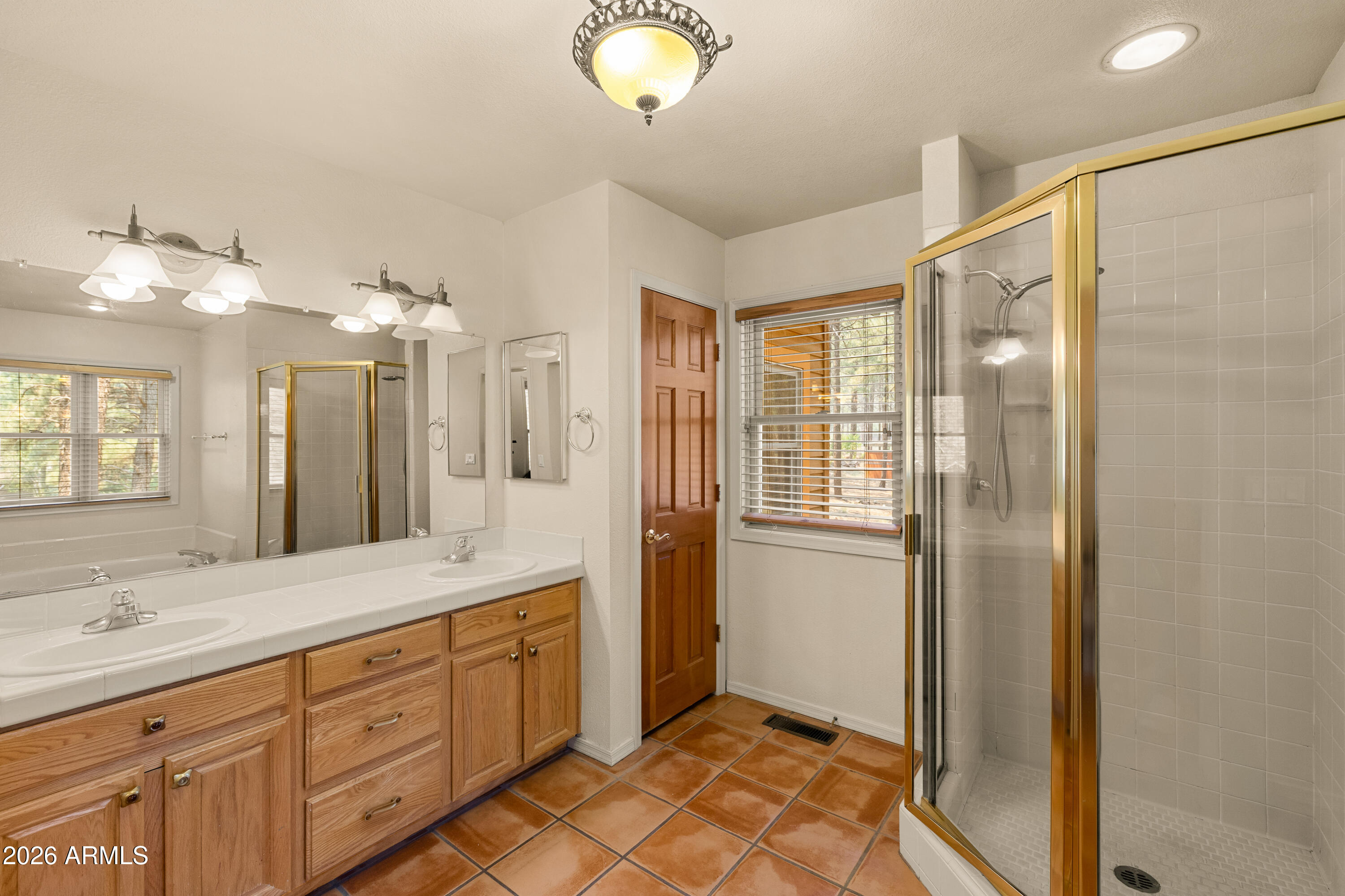 2950 W KILTIE Lane