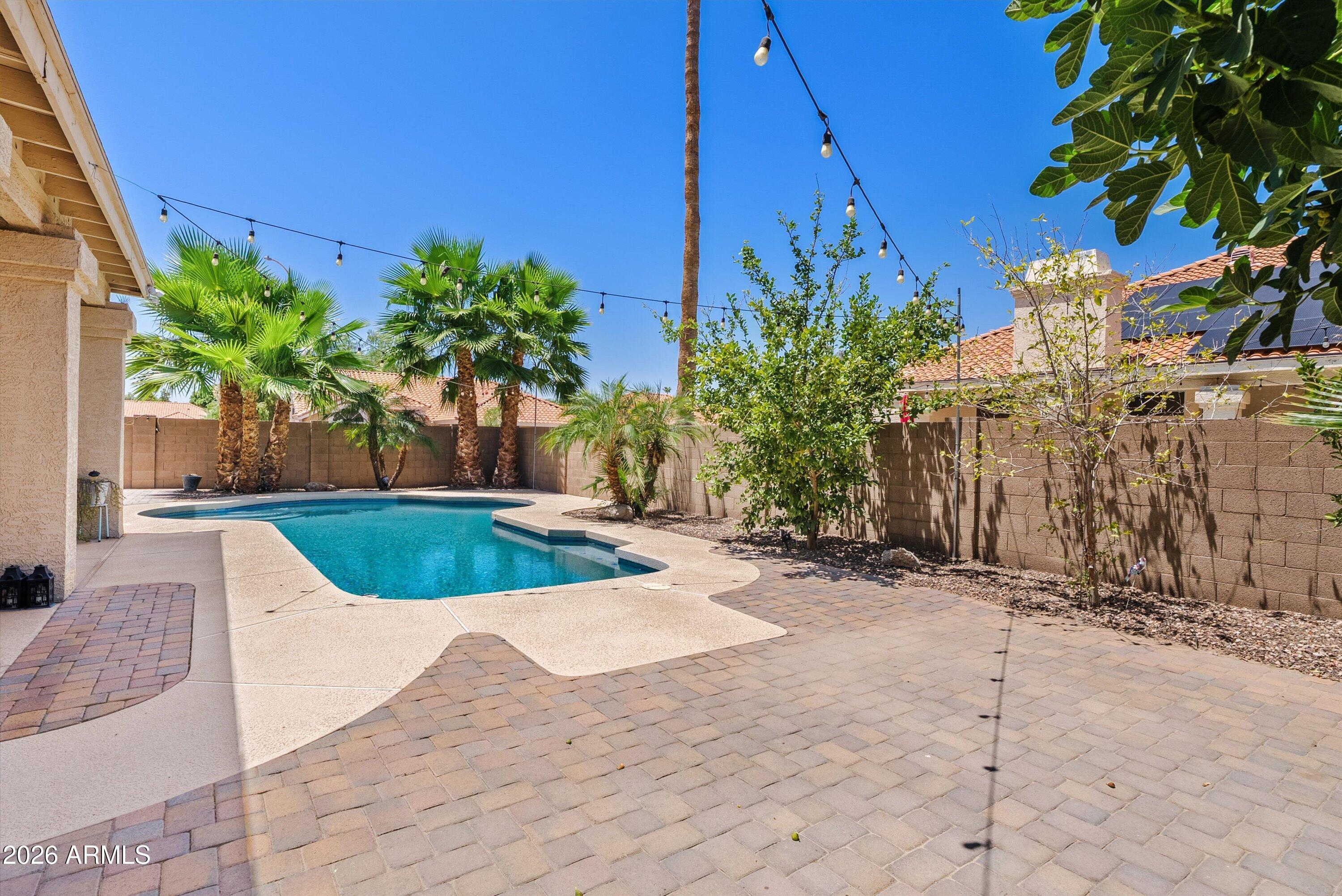 1300 N SYCAMORE Court