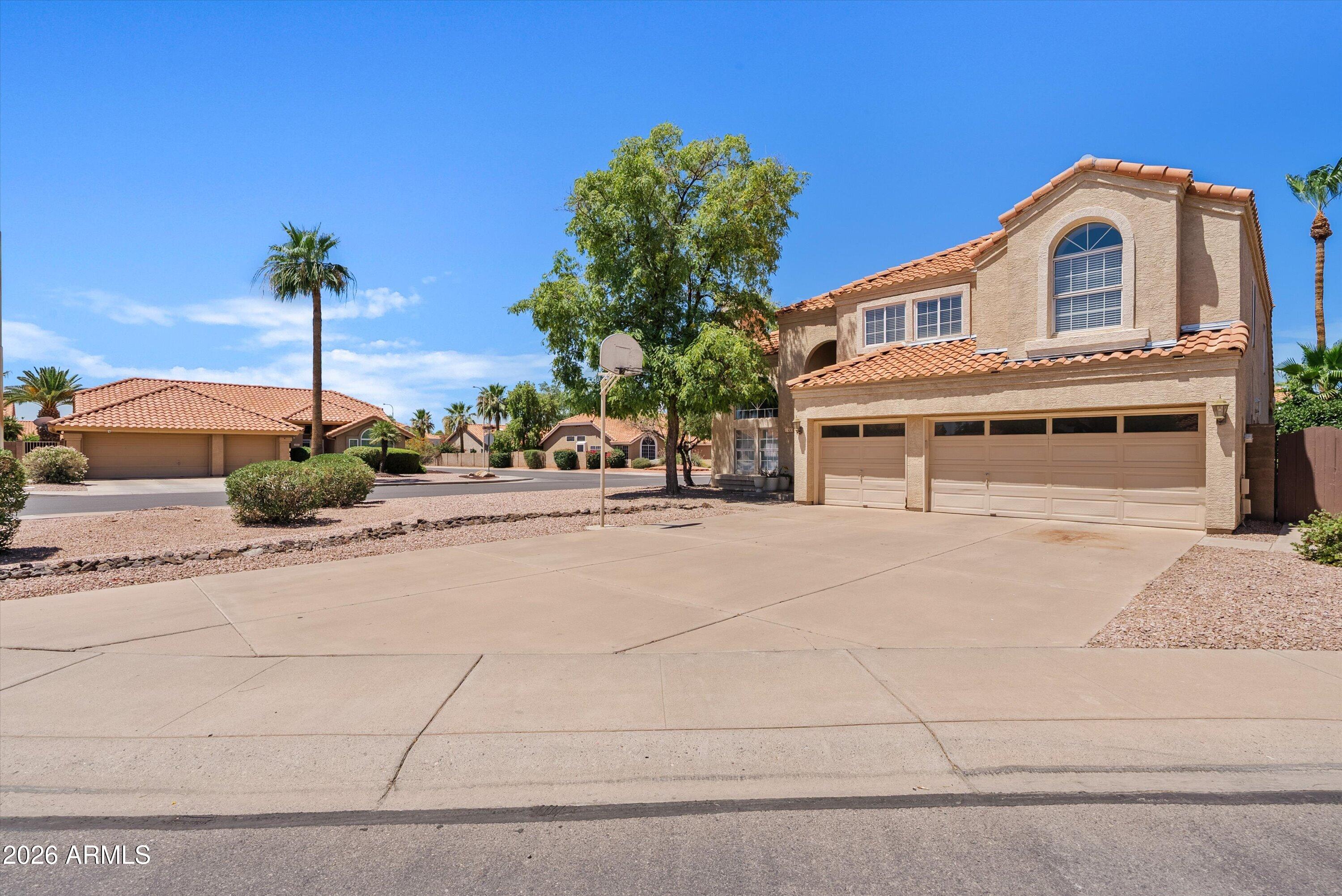 1300 N SYCAMORE Court
