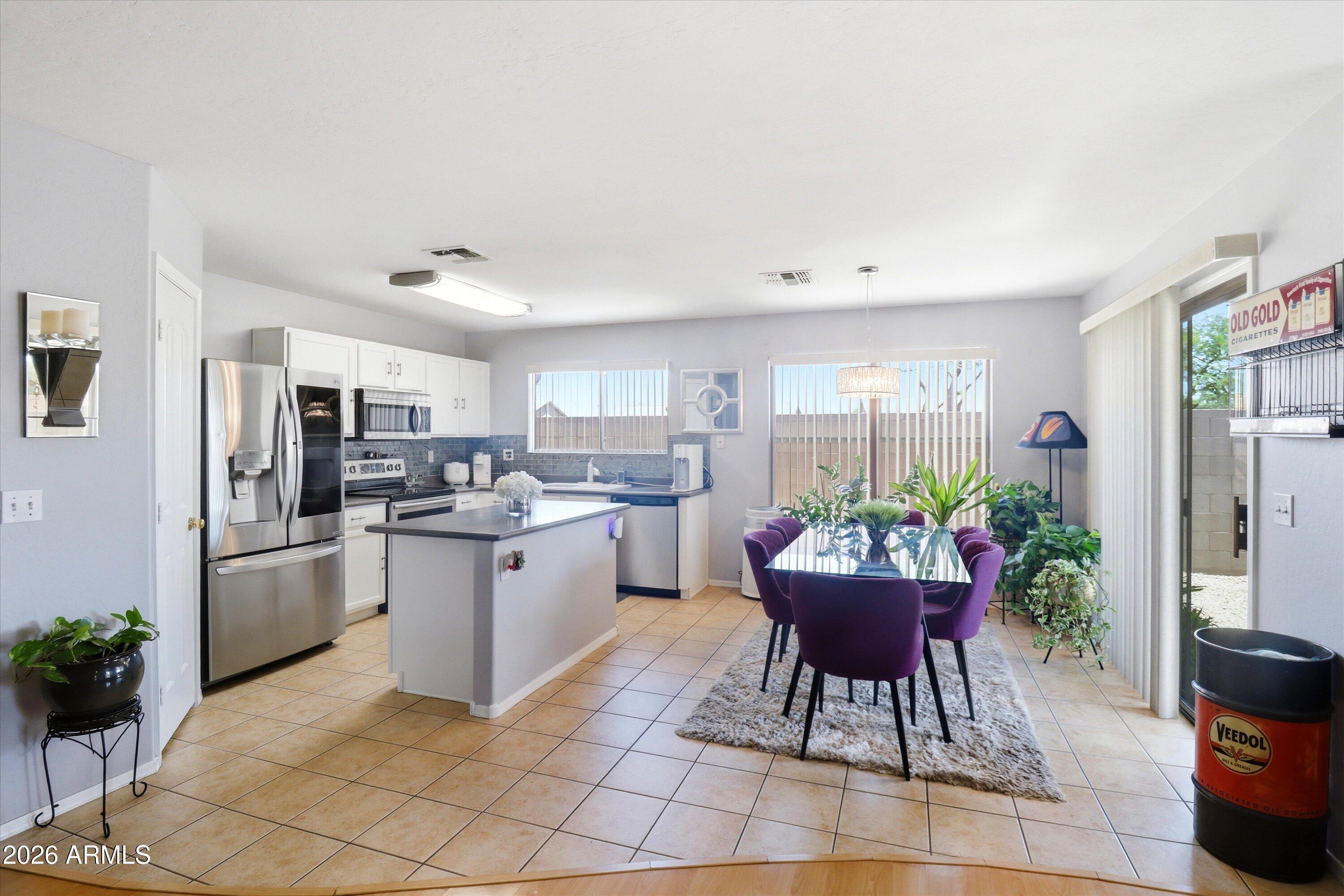 1365 S WAGON WHEEL Court