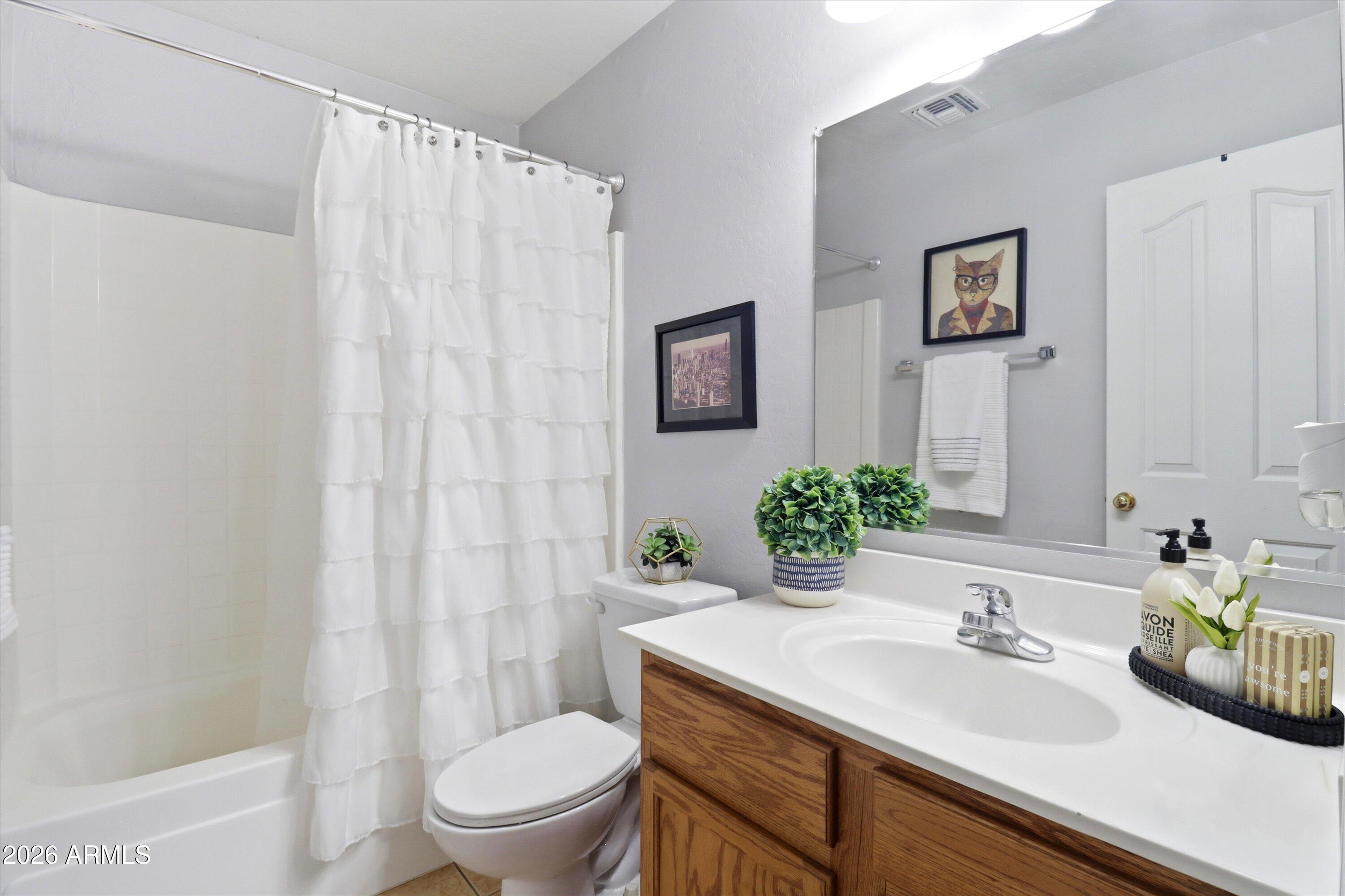 1365 S WAGON WHEEL Court