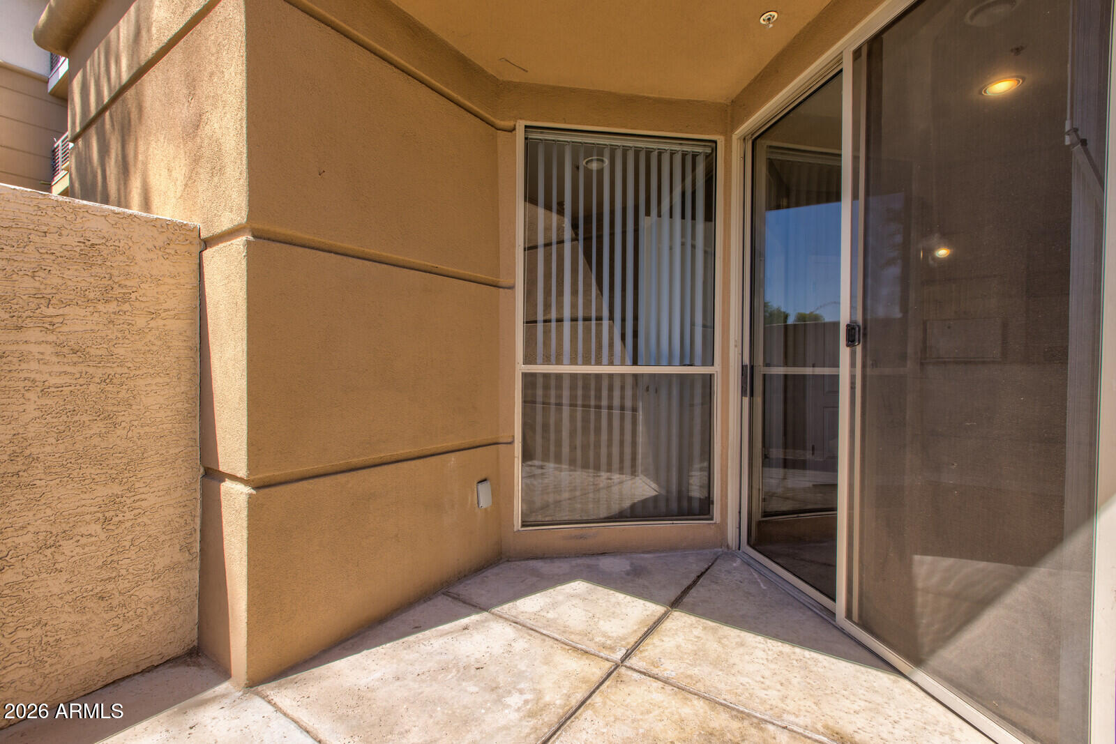 1701 E COLTER Street 147