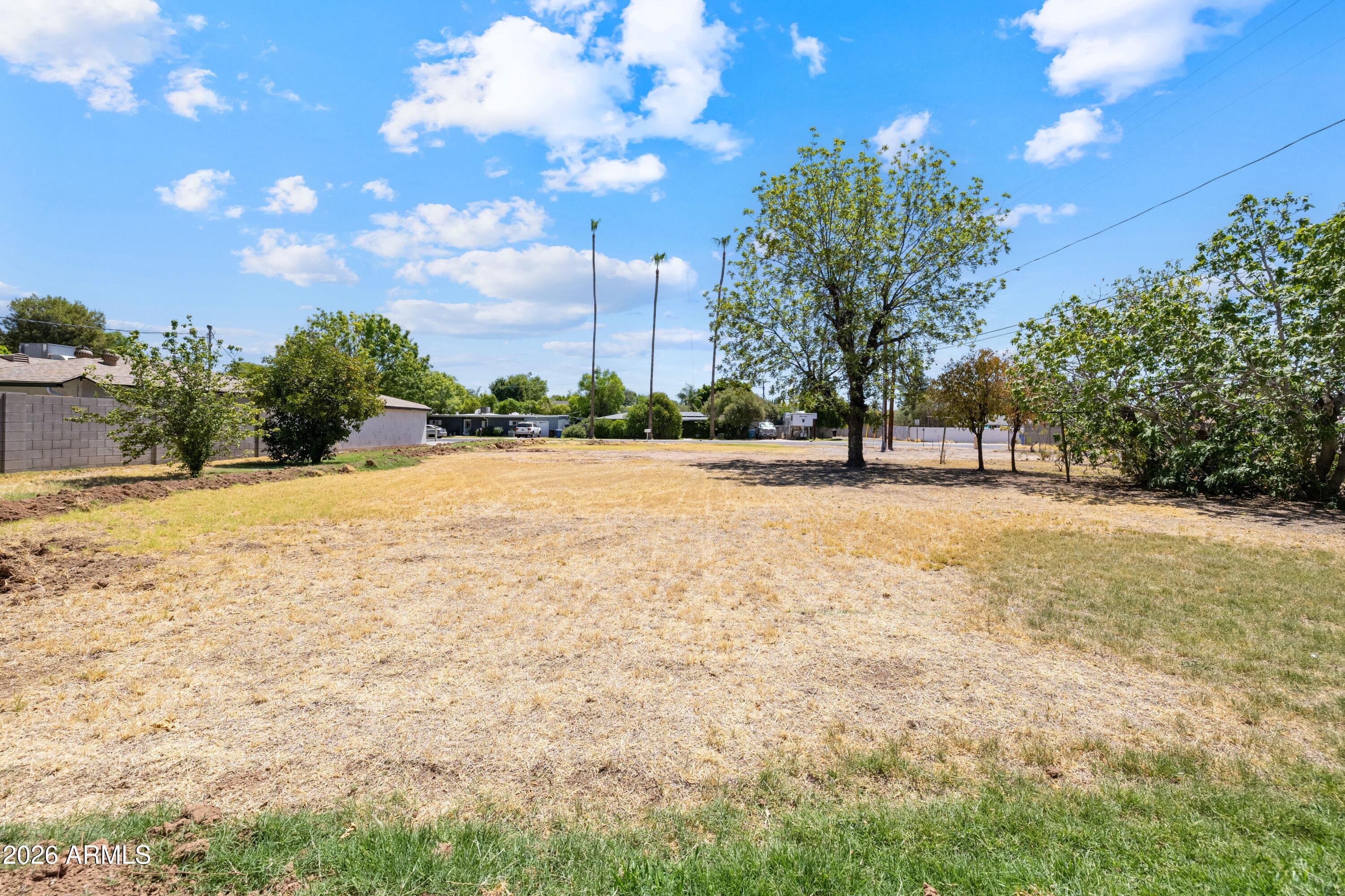 5704 N 11TH Avenue -