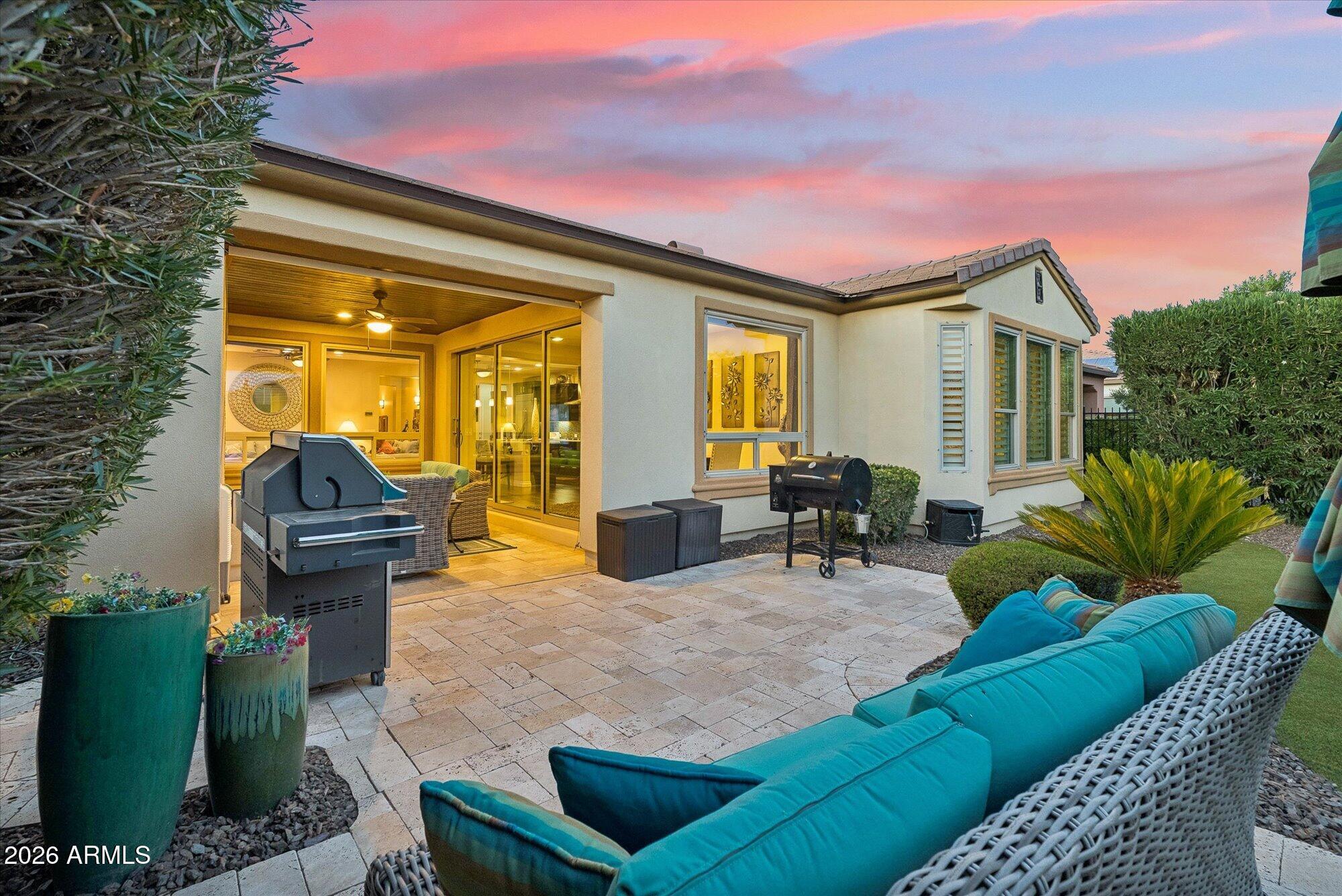 1523 E ELYSIAN Pass