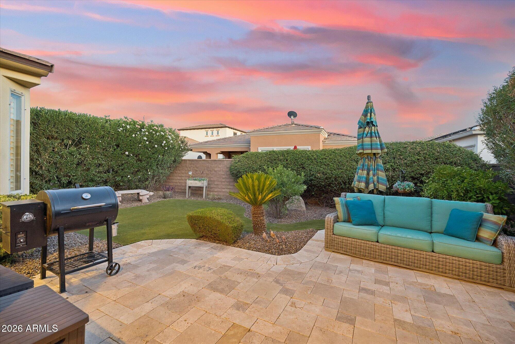 1523 E ELYSIAN Pass
